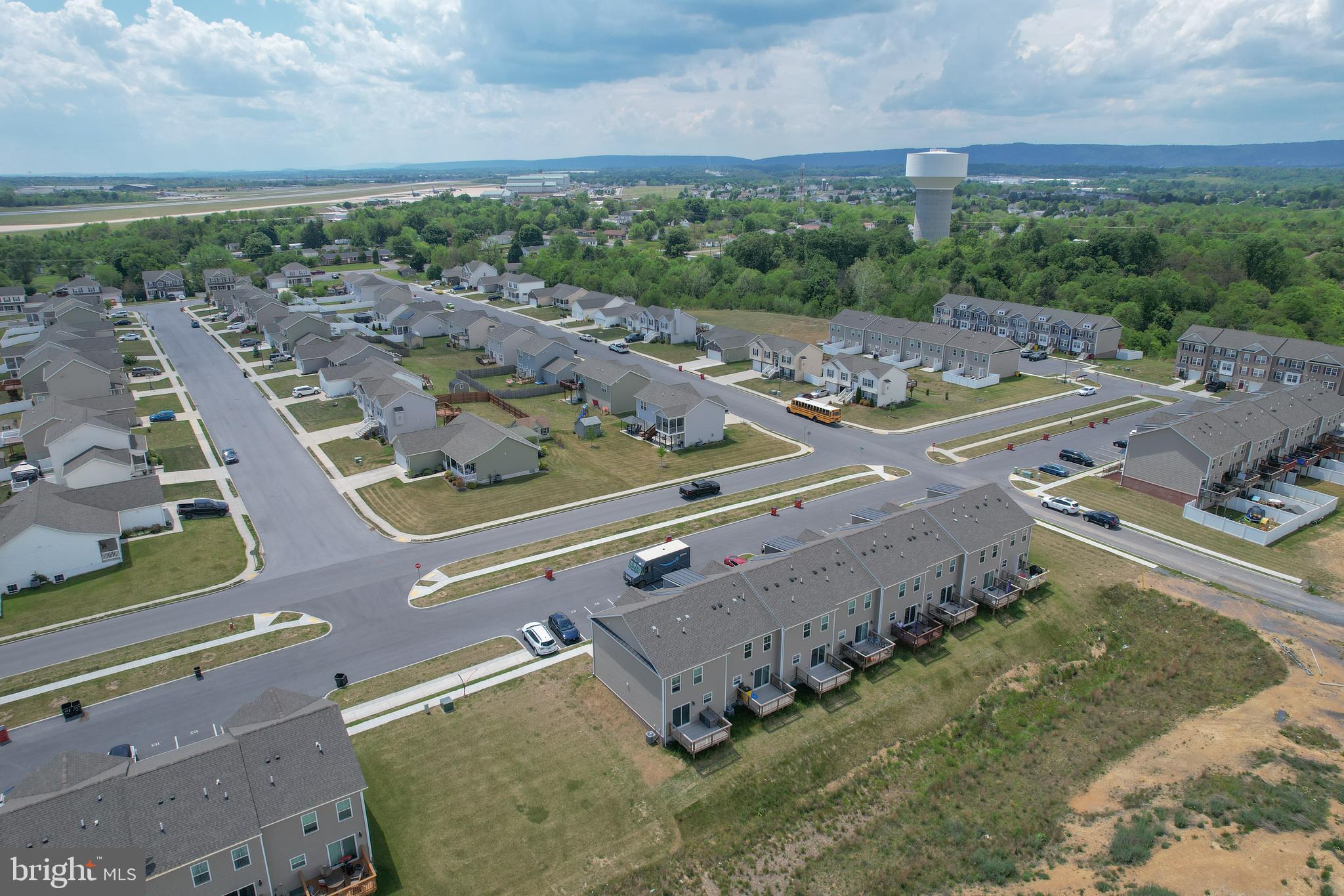 HERITAGE HILLS - Residential