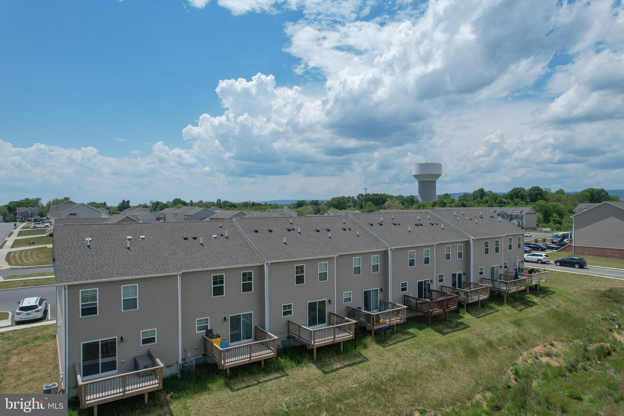 HERITAGE HILLS - Residential