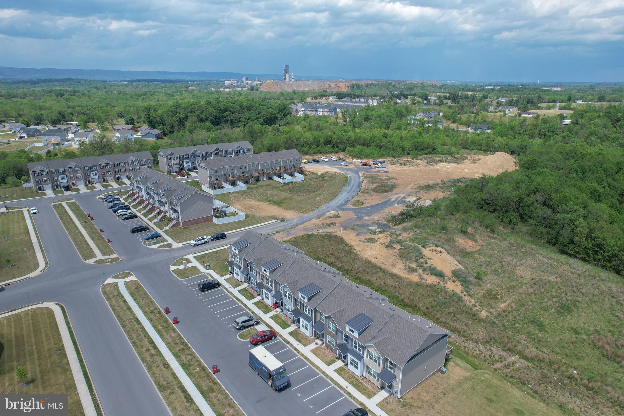 HERITAGE HILLS - Residential