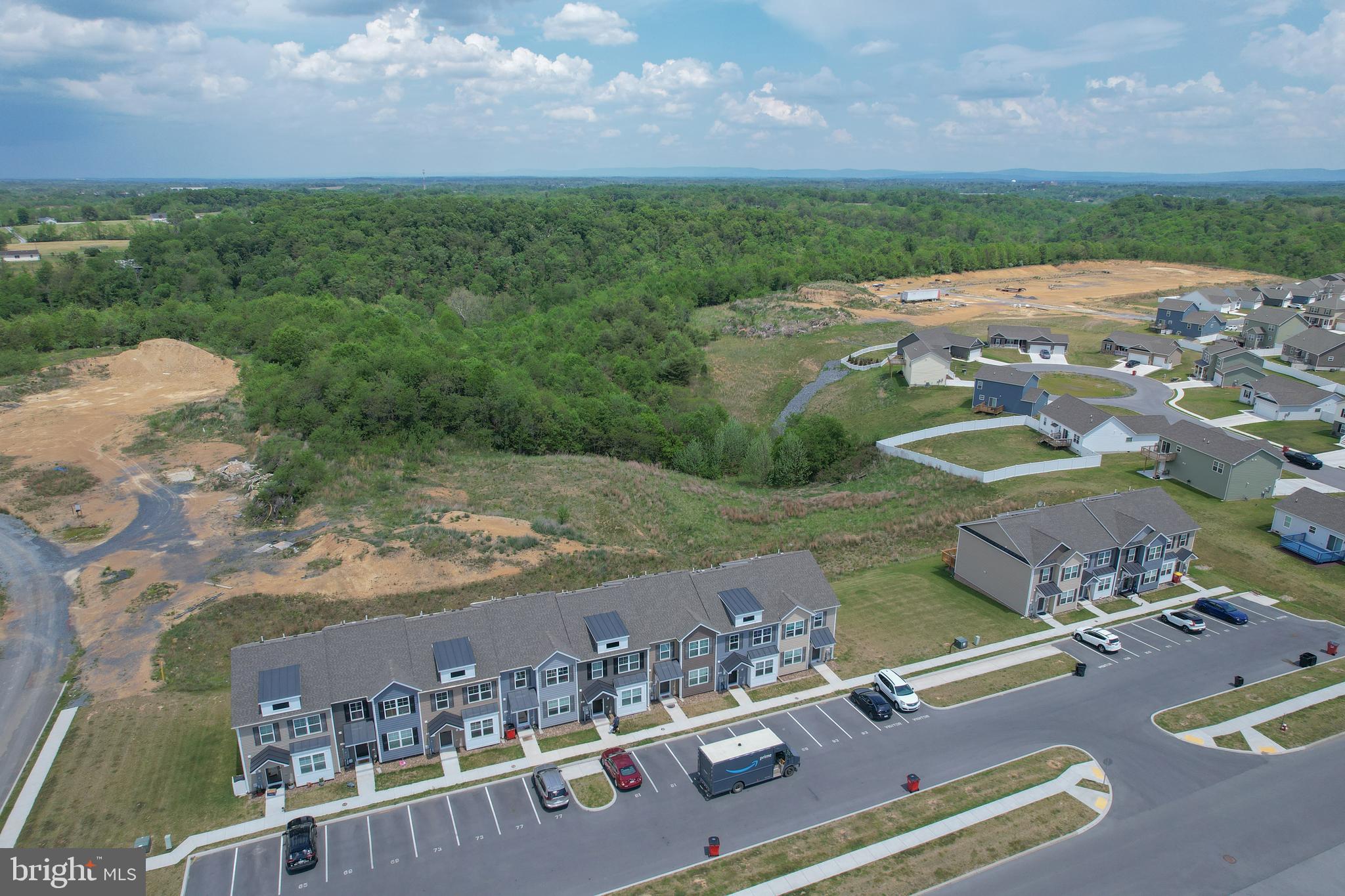 HERITAGE HILLS - Residential