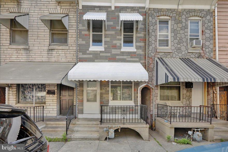 Spacious 4-bedroom, 1-bath home in the heart of Reading! Features a bright layout, high ceilings, and original charm throughout. Conveniently located near schools, parks, and public transportation. Great opportunity for homeowners or investors alike!