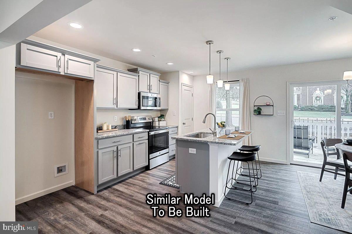 FAIRVIEW SQUARE - Residential