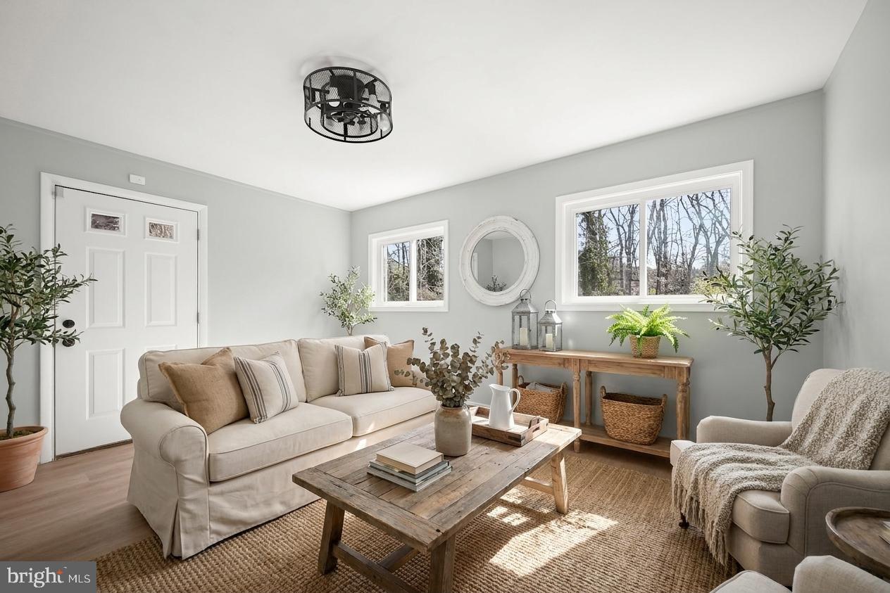 OAKVIEW - Residential
