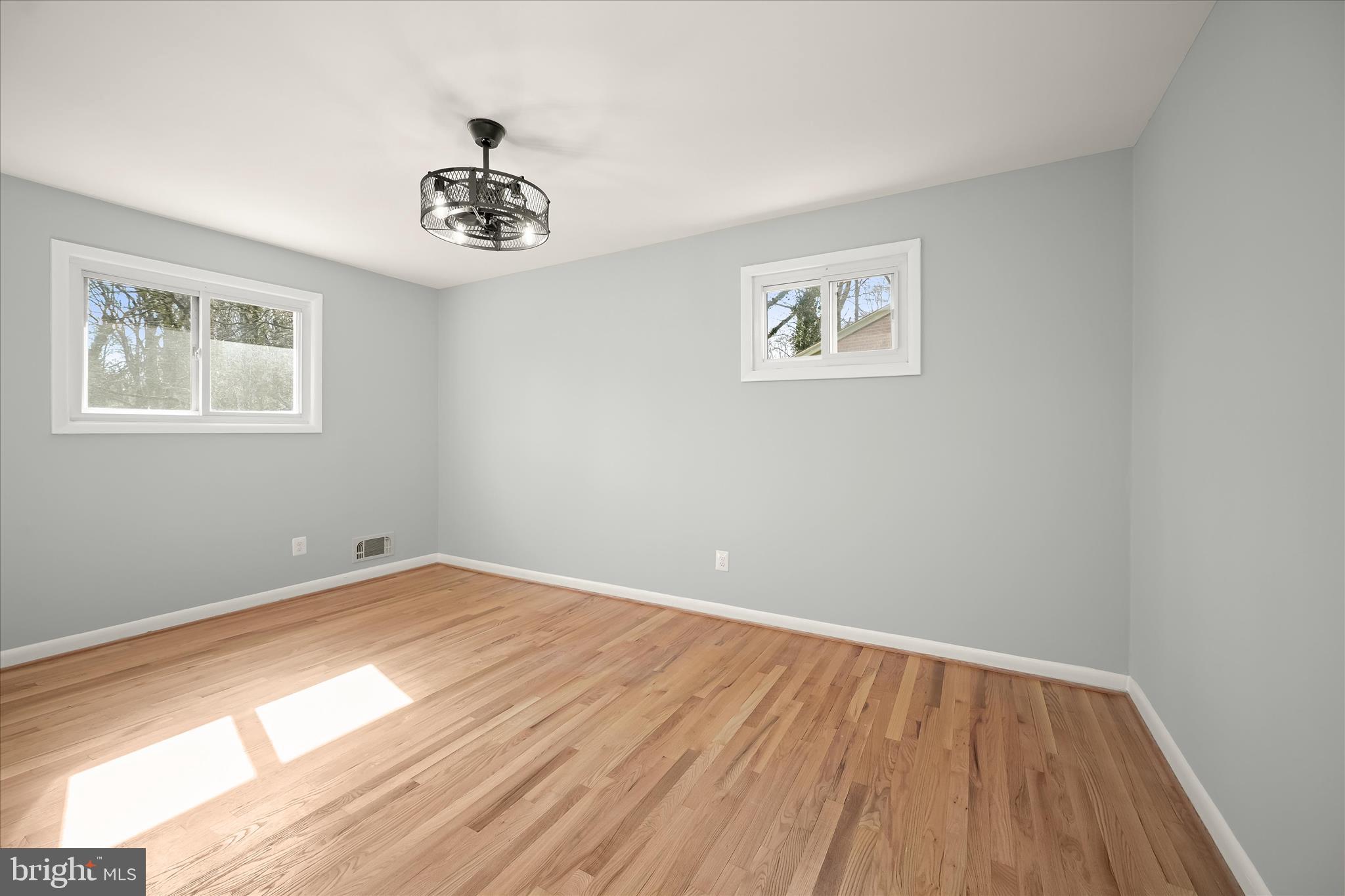 OAKVIEW - Residential