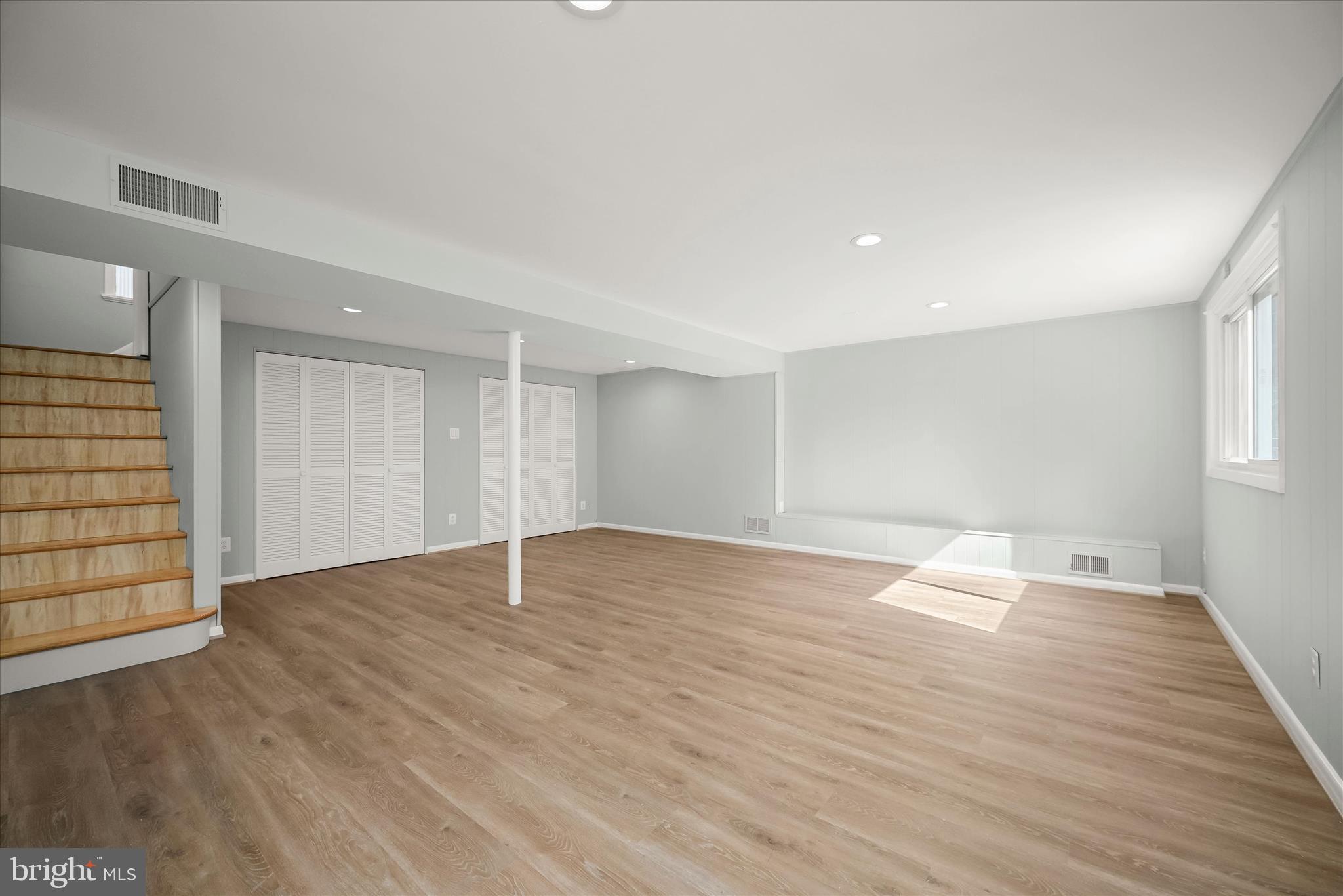 OAKVIEW - Residential