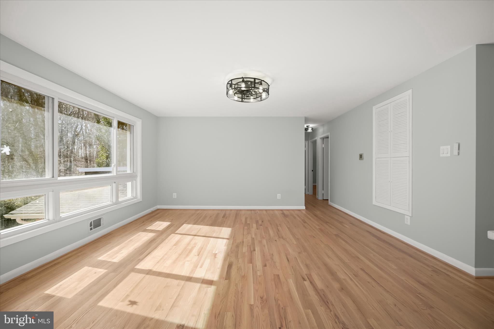 OAKVIEW - Residential