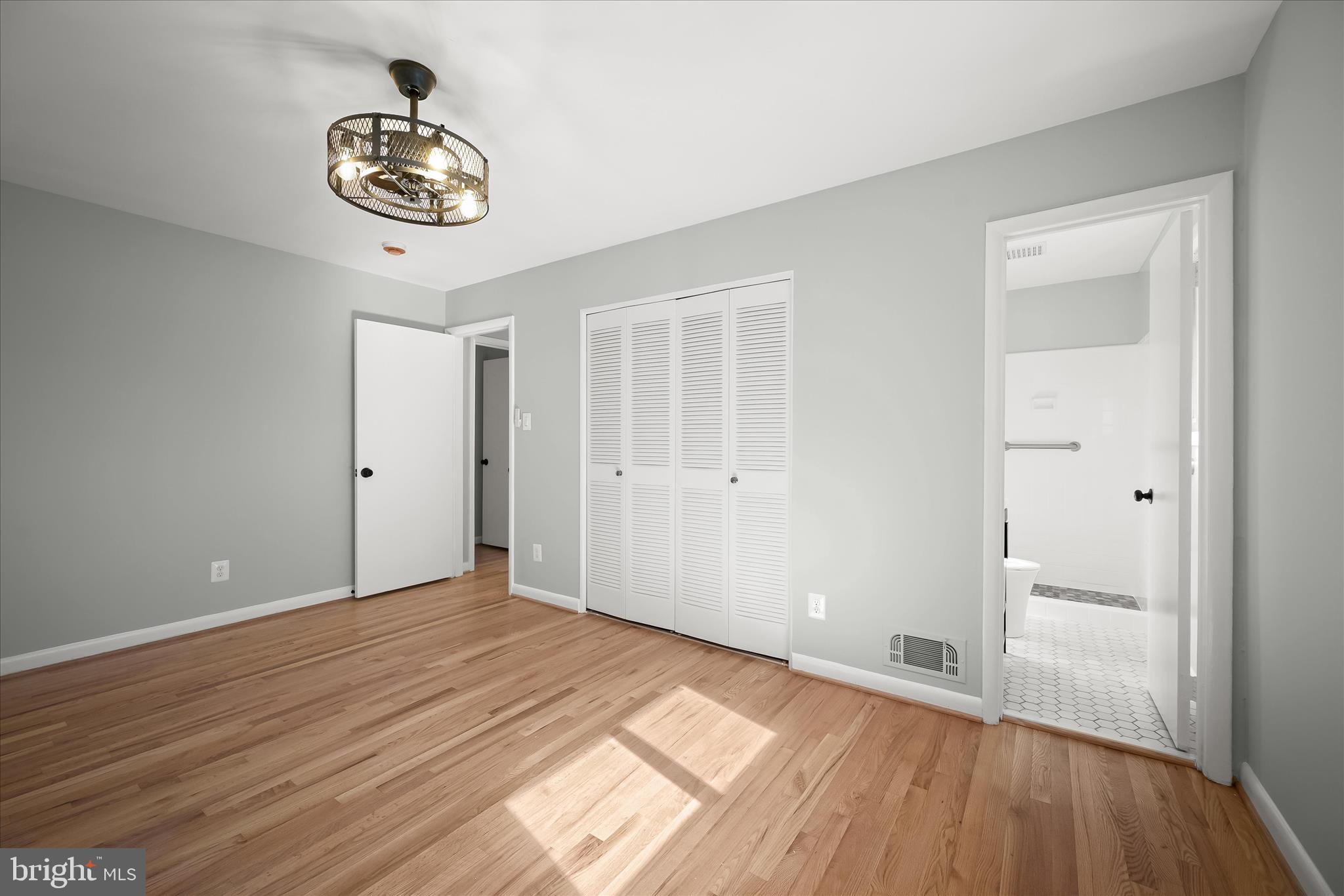 OAKVIEW - Residential