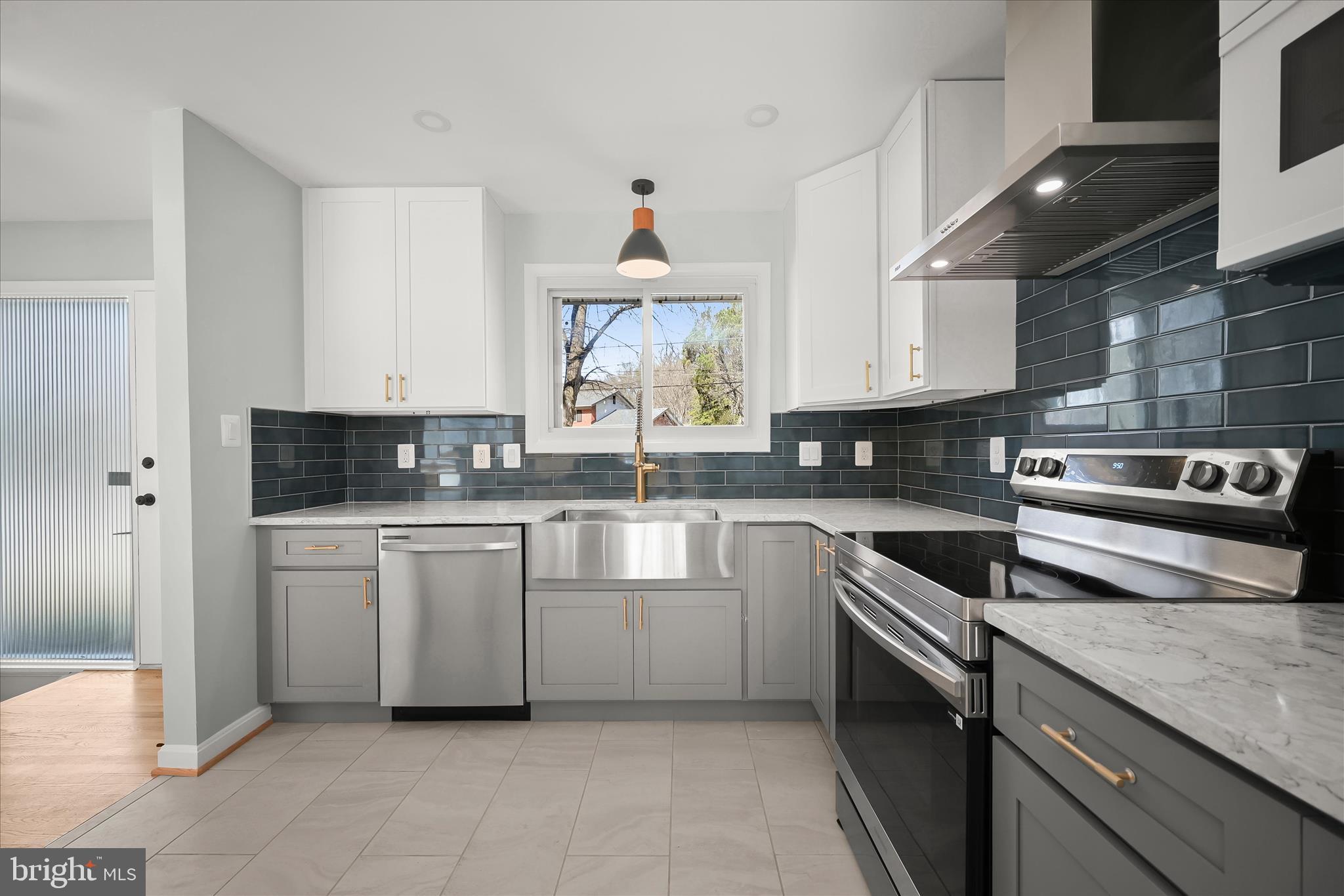 OAKVIEW - Residential