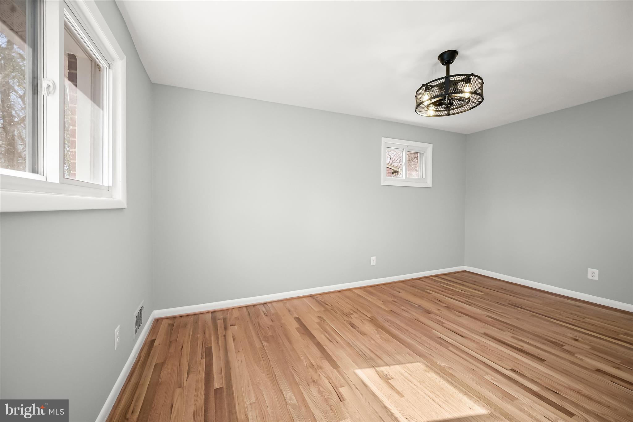 OAKVIEW - Residential