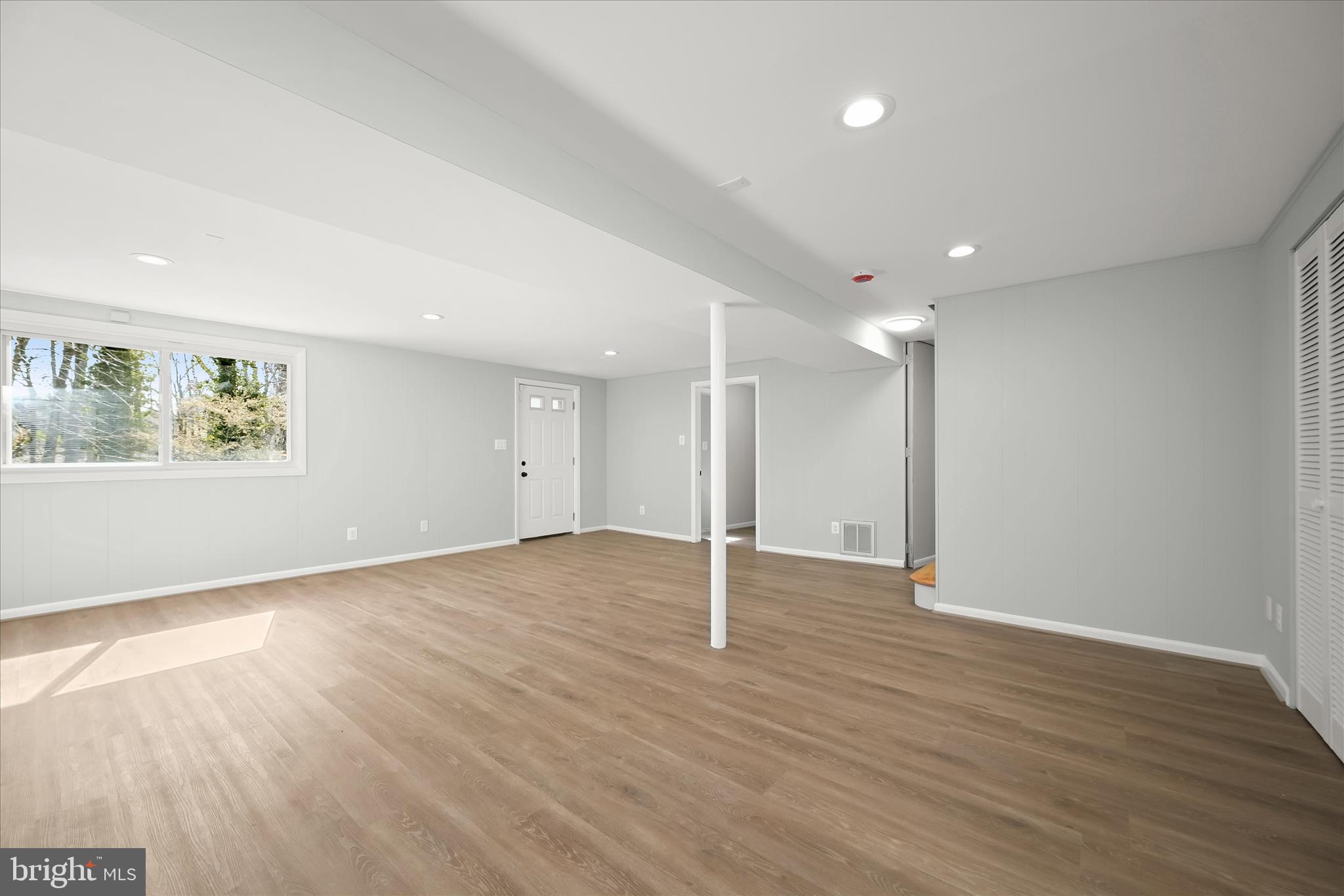 OAKVIEW - Residential