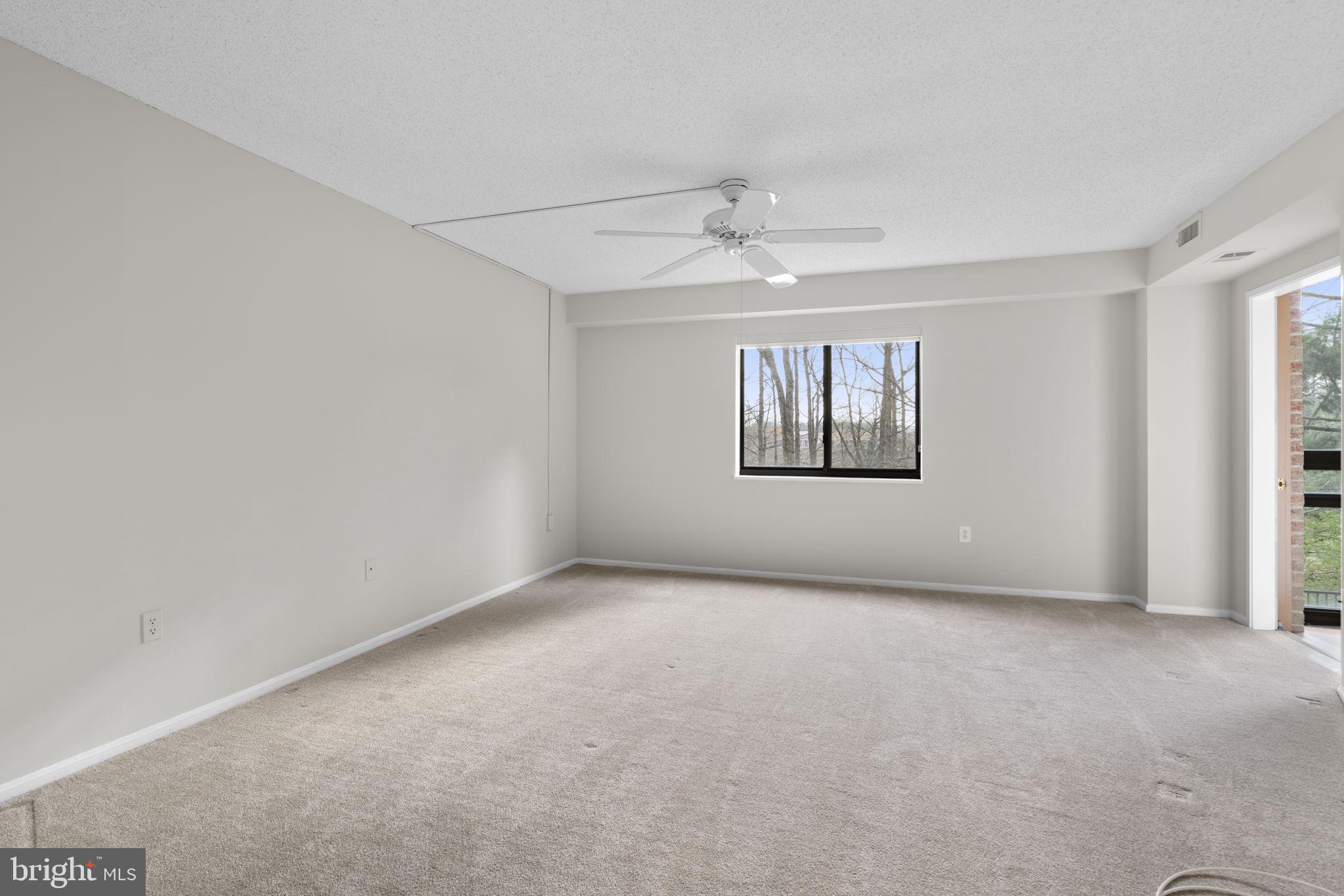 GREENS AT LEISURE WORLD - Residential