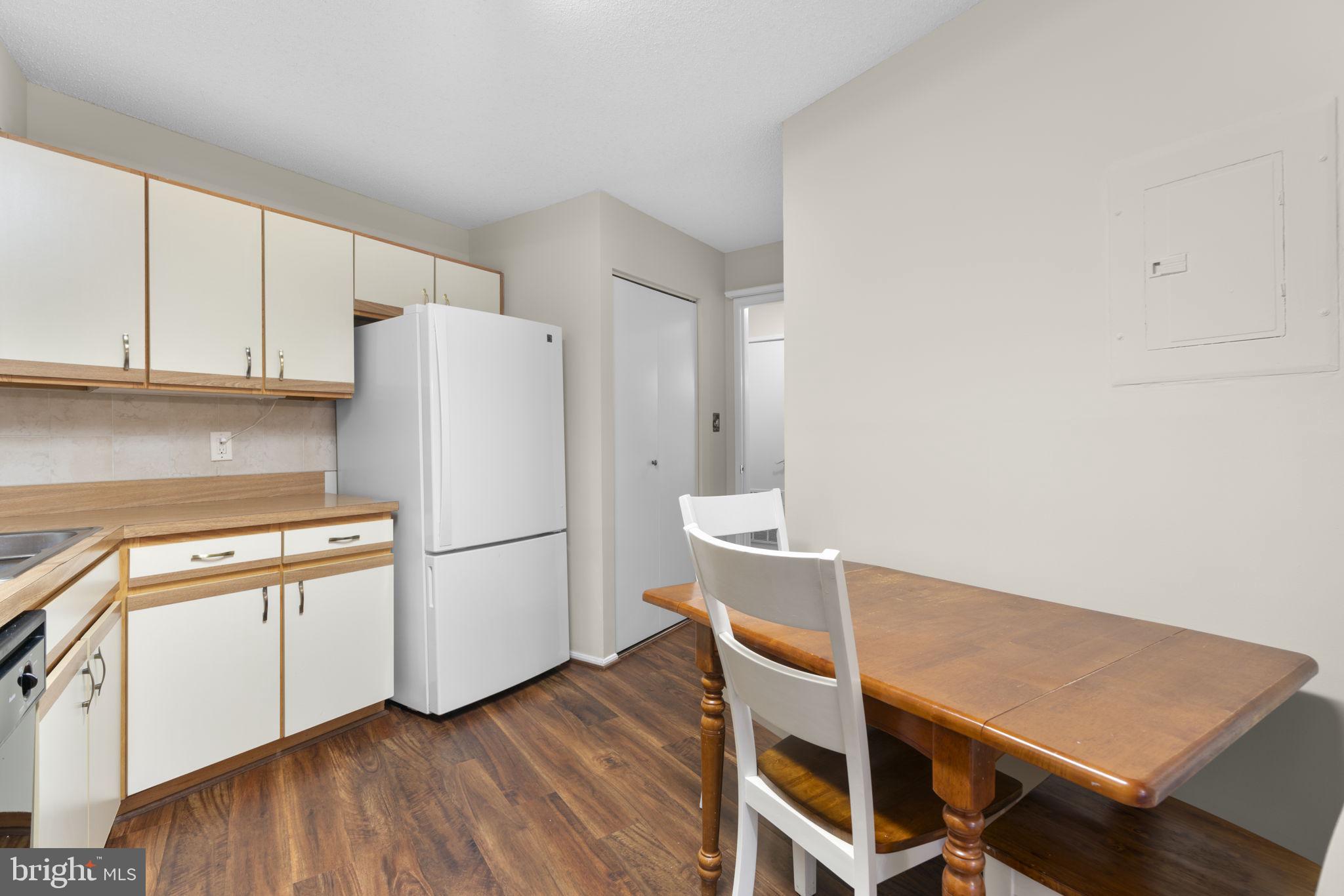 GREENS AT LEISURE WORLD - Residential