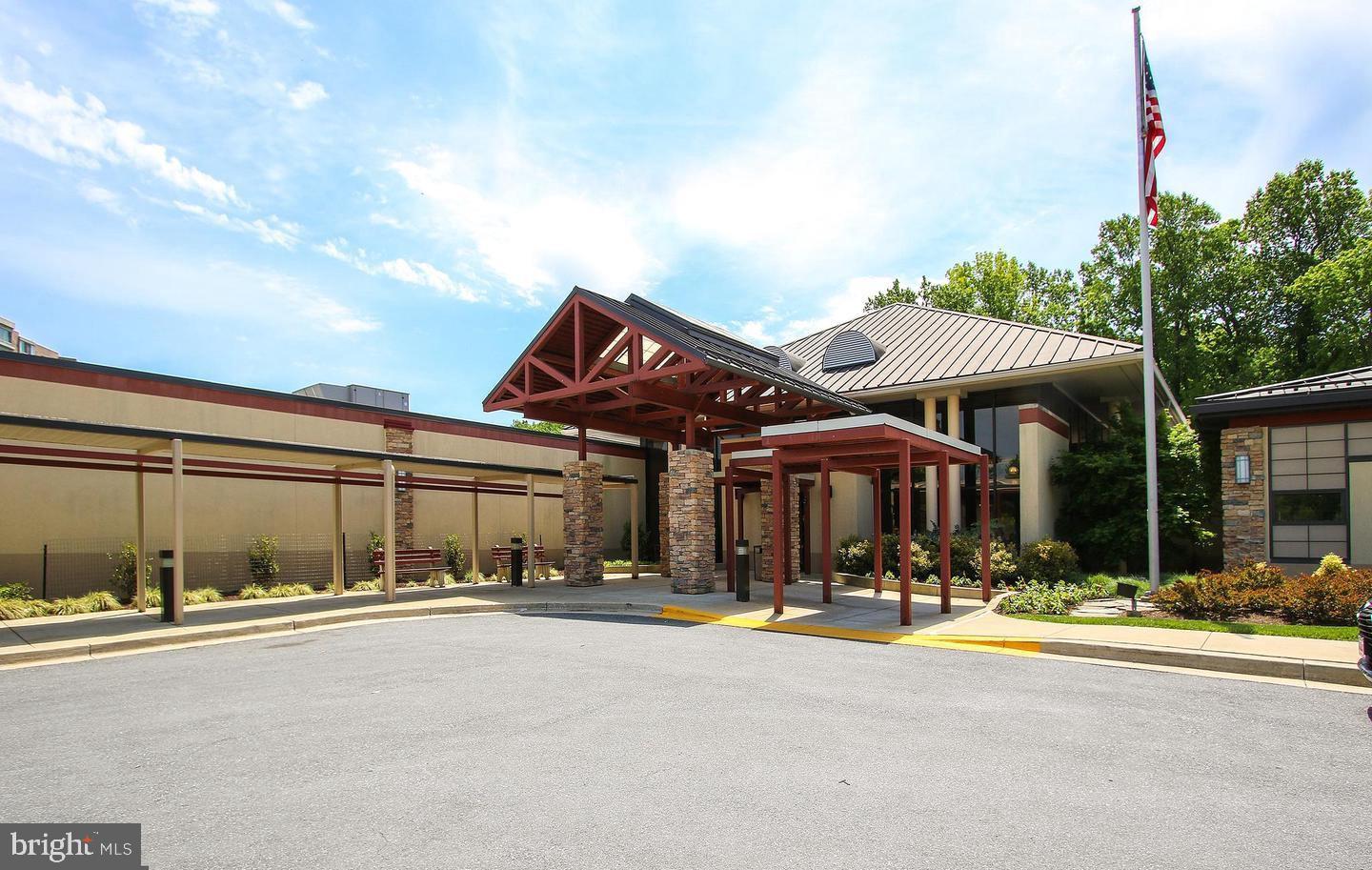 GREENS AT LEISURE WORLD - Residential