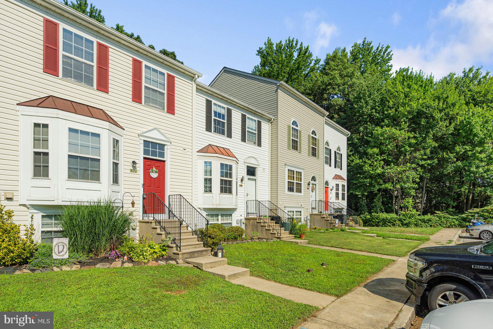 526 HARBOUR COURT