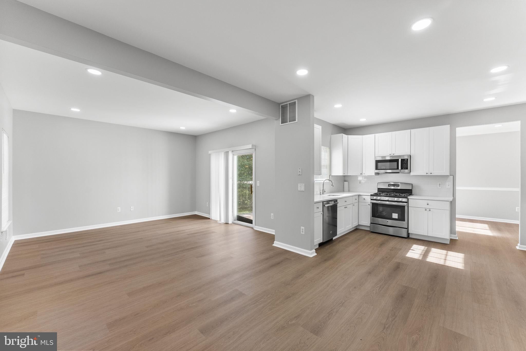 403 GRANT AVENUE