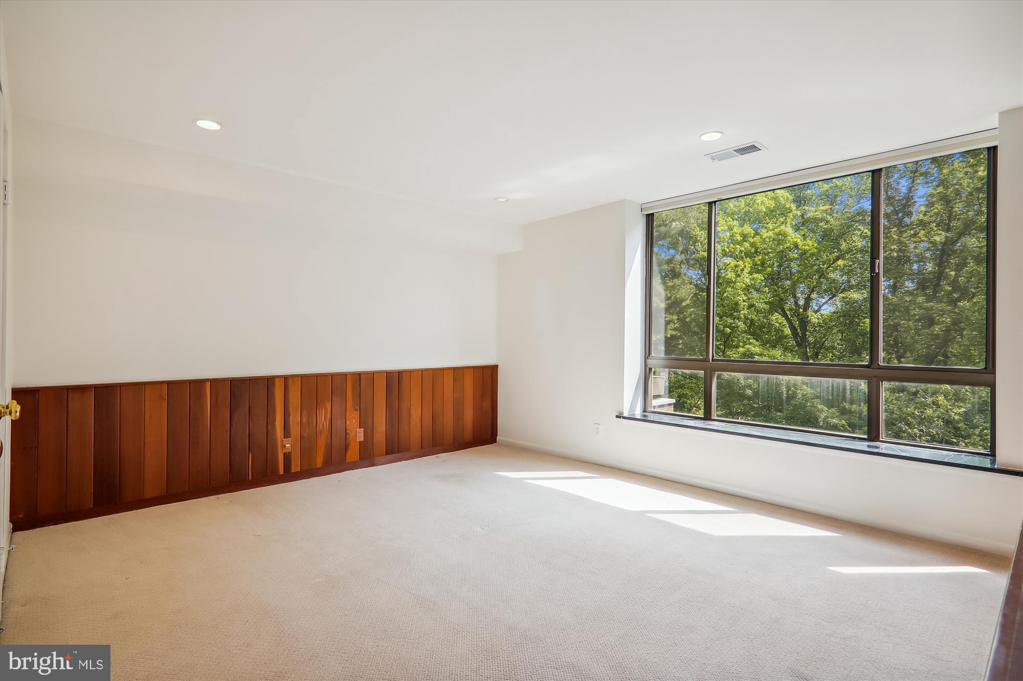 SUMNER VILLAGE - Residential