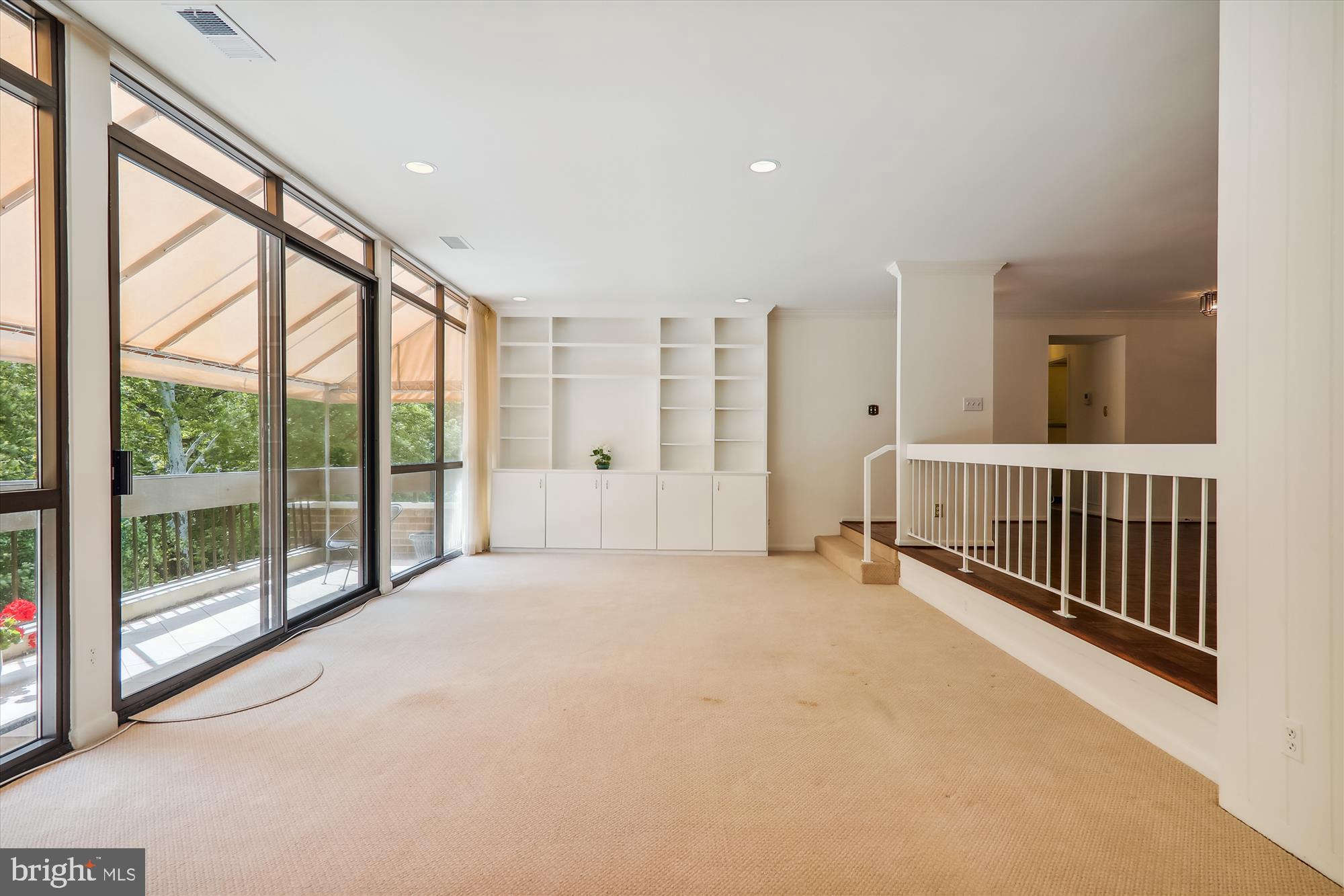 SUMNER VILLAGE - Residential