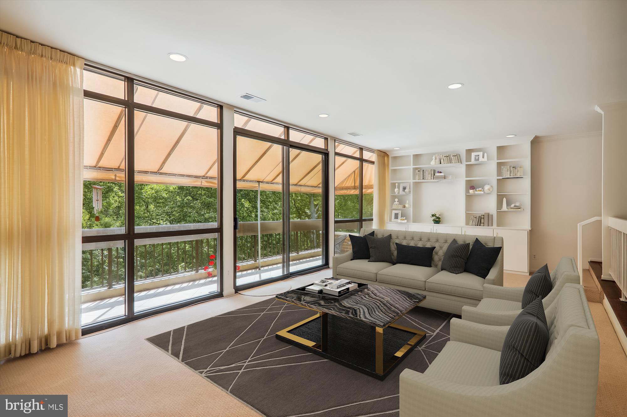 SUMNER VILLAGE - Residential