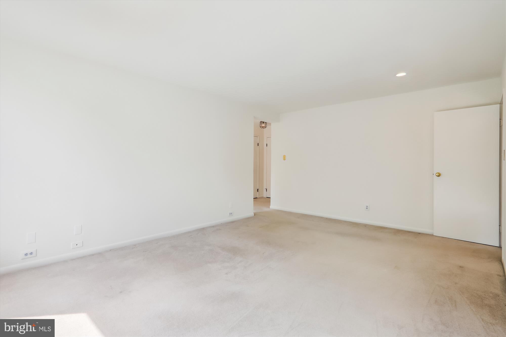 SUMNER VILLAGE - Residential