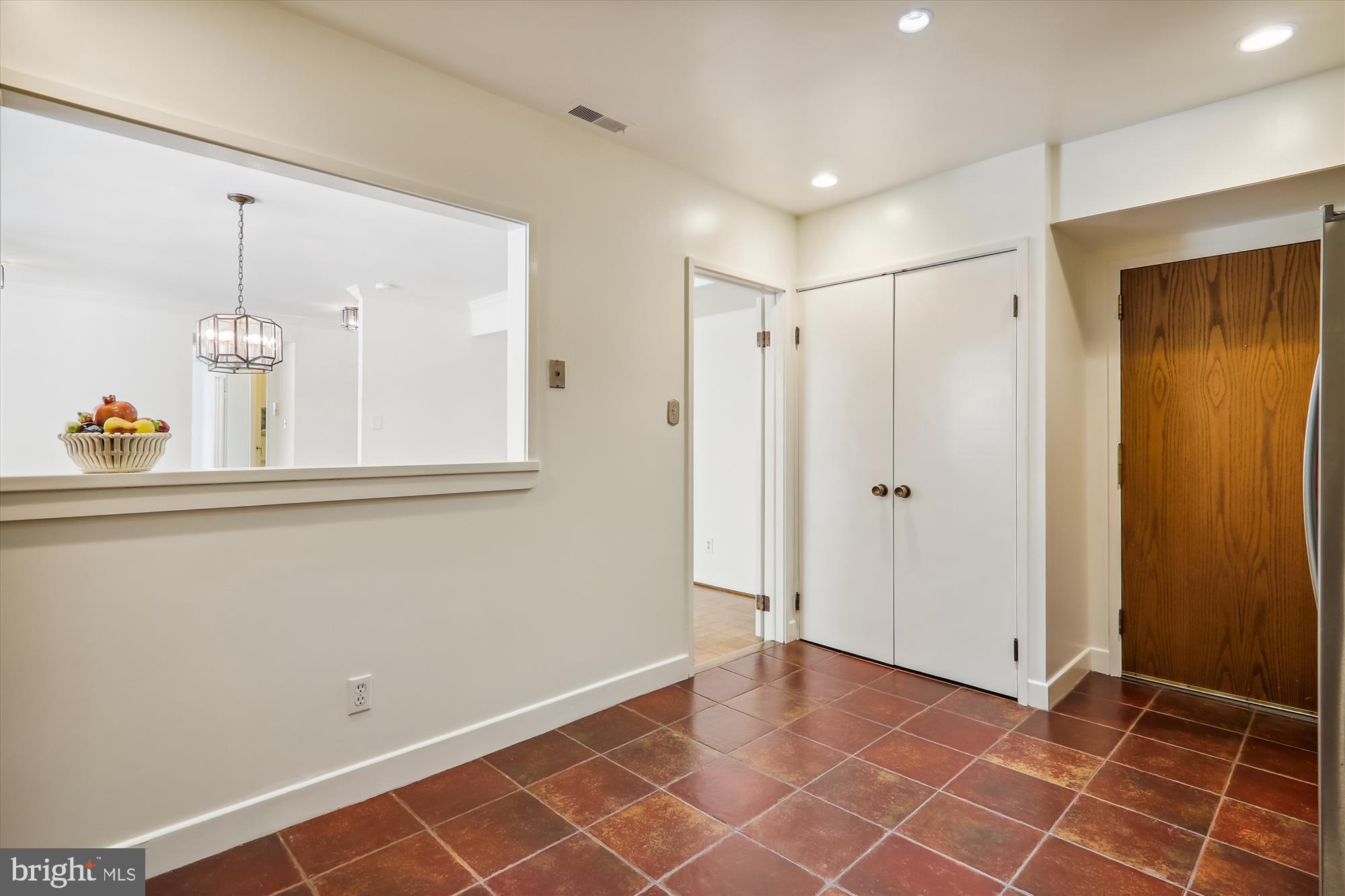 SUMNER VILLAGE - Residential