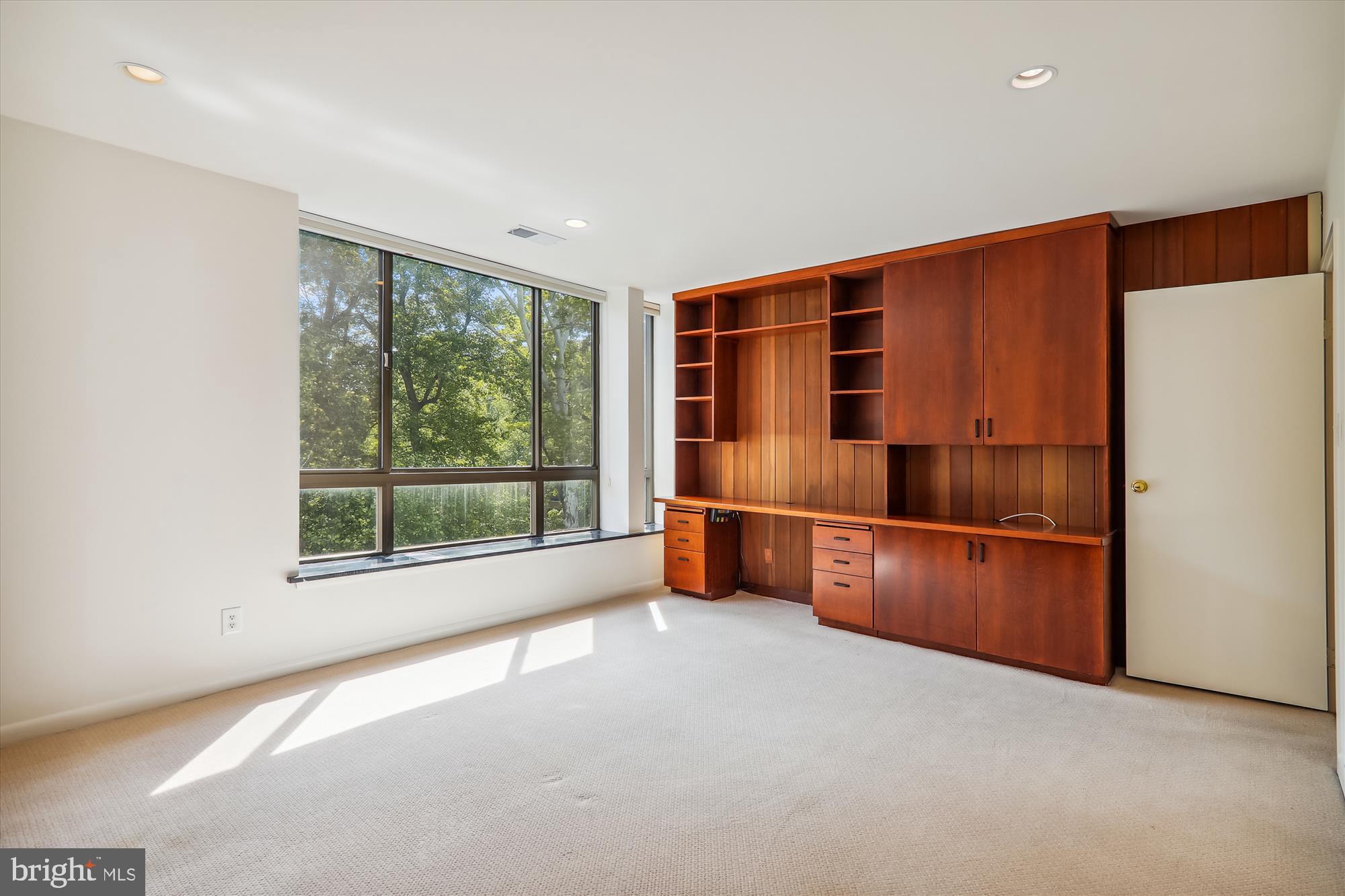 SUMNER VILLAGE - Residential