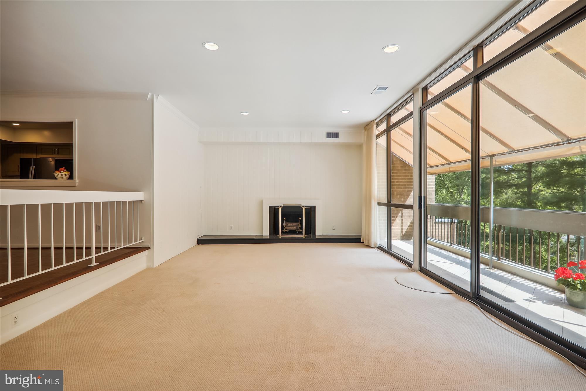 SUMNER VILLAGE - Residential