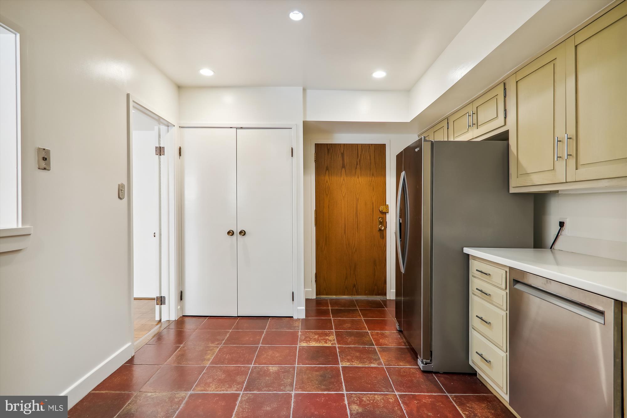 SUMNER VILLAGE - Residential