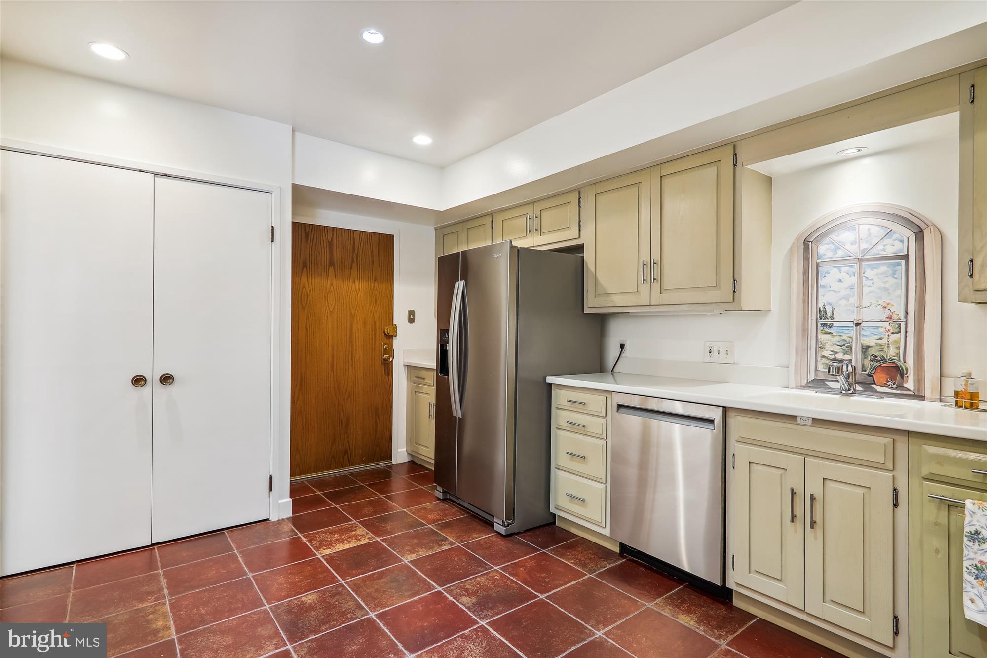 SUMNER VILLAGE - Residential