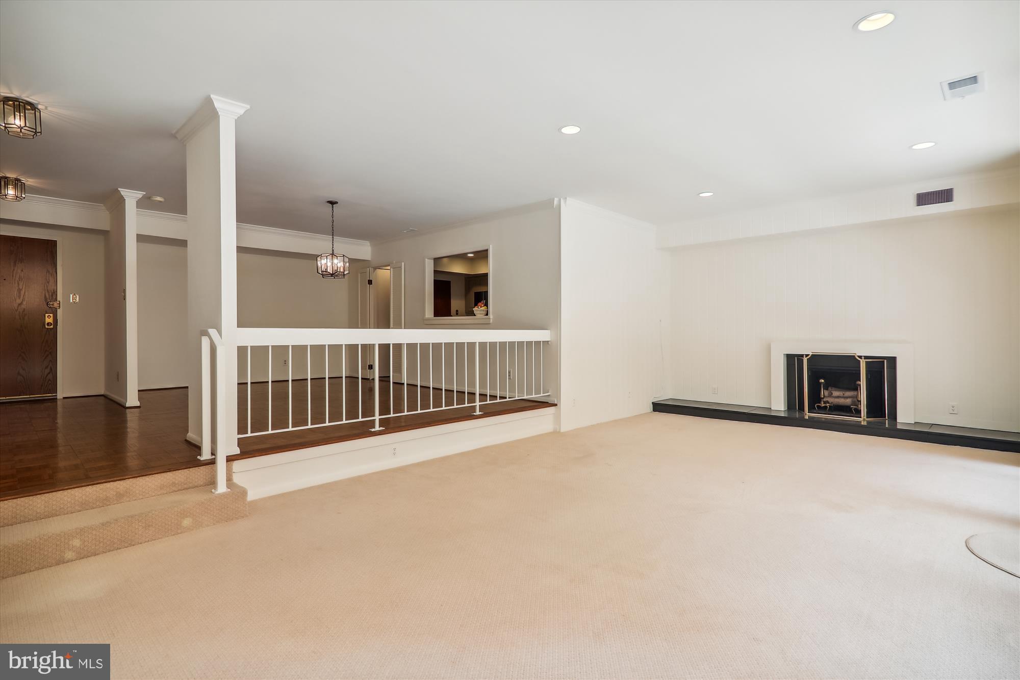 SUMNER VILLAGE - Residential