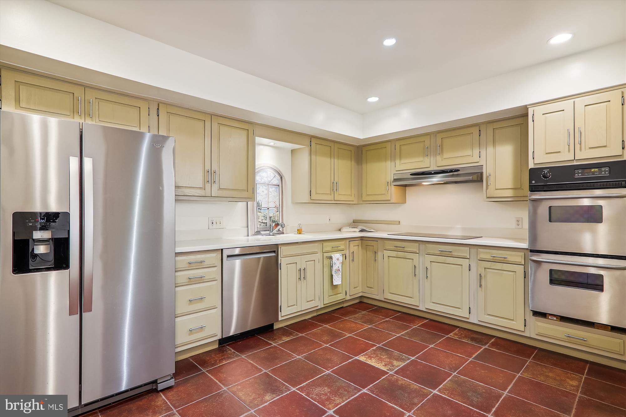 SUMNER VILLAGE - Residential