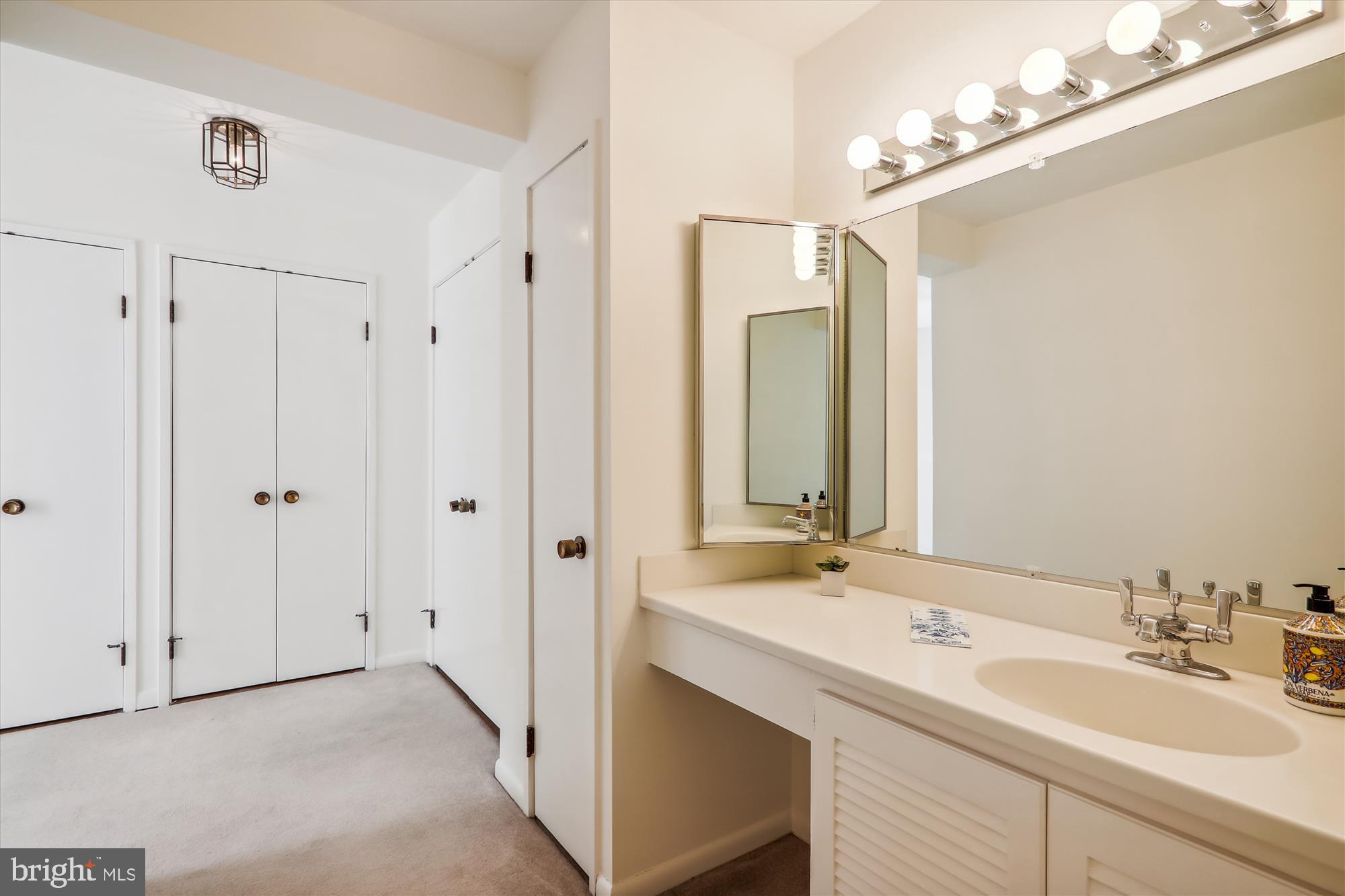 SUMNER VILLAGE - Residential