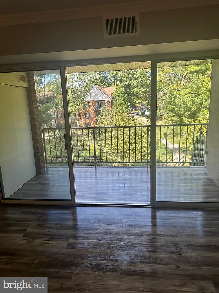 GLENHARDIE - Residential Lease