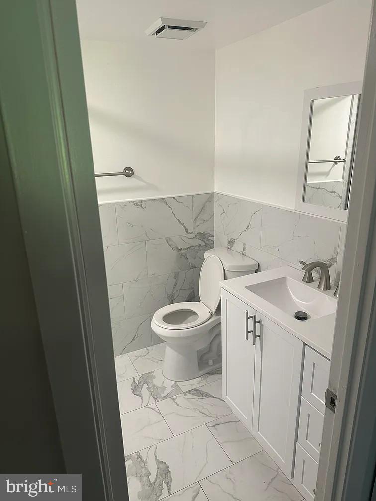 GLENHARDIE - Residential Lease