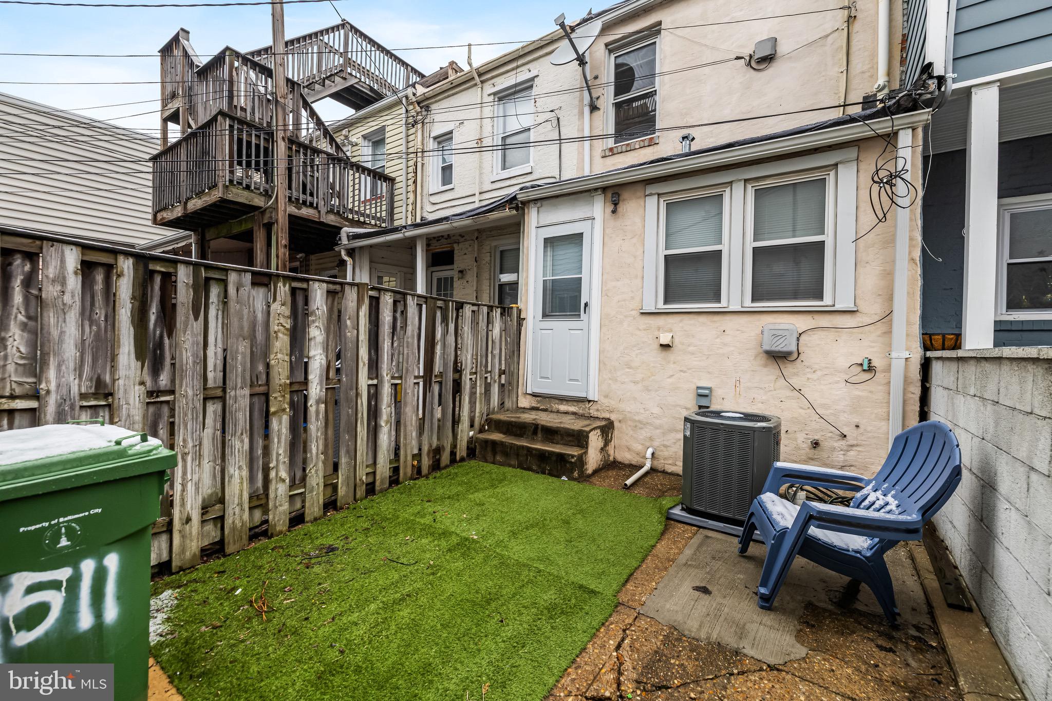 LOCUST POINT - Residential Lease