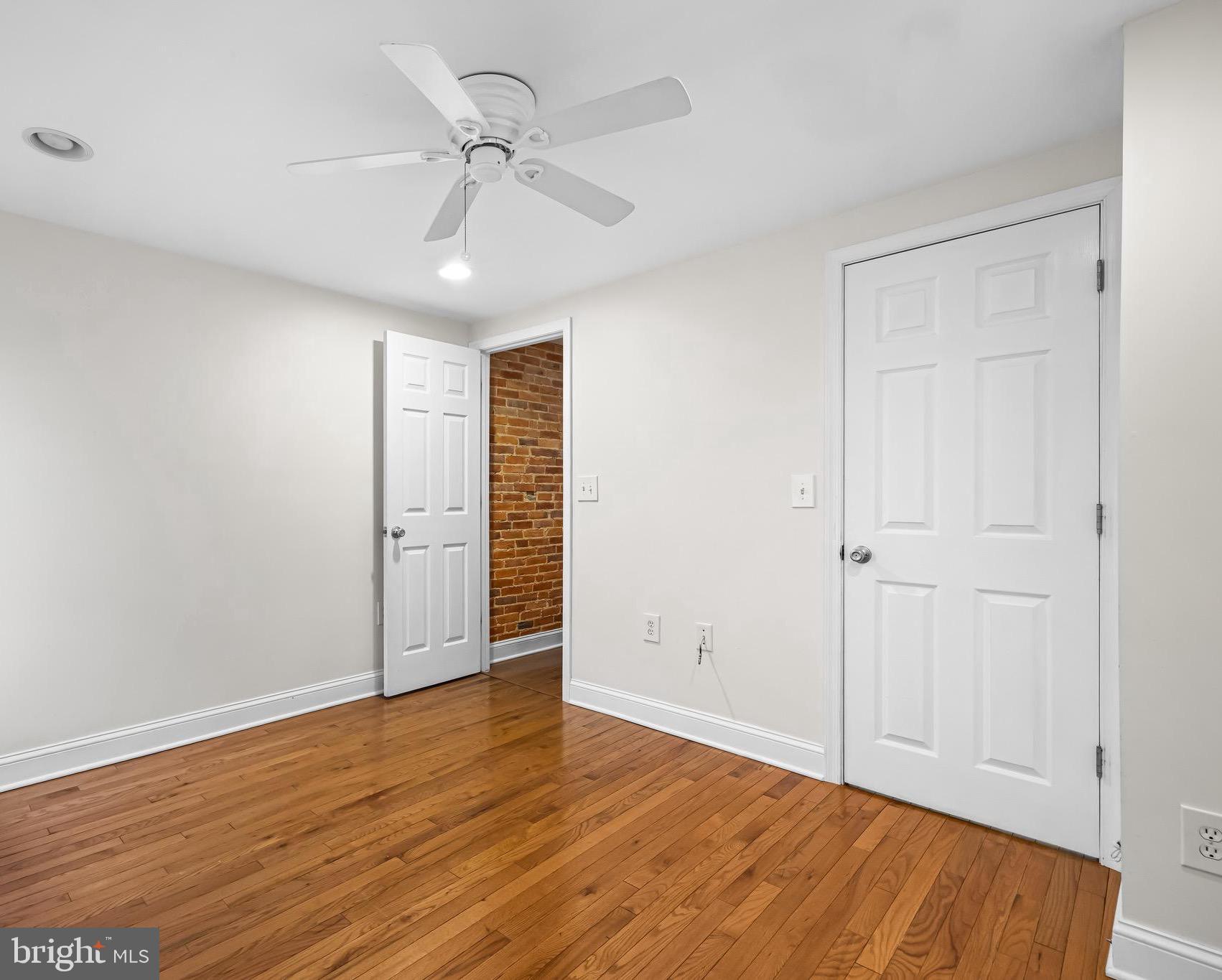 LOCUST POINT - Residential Lease