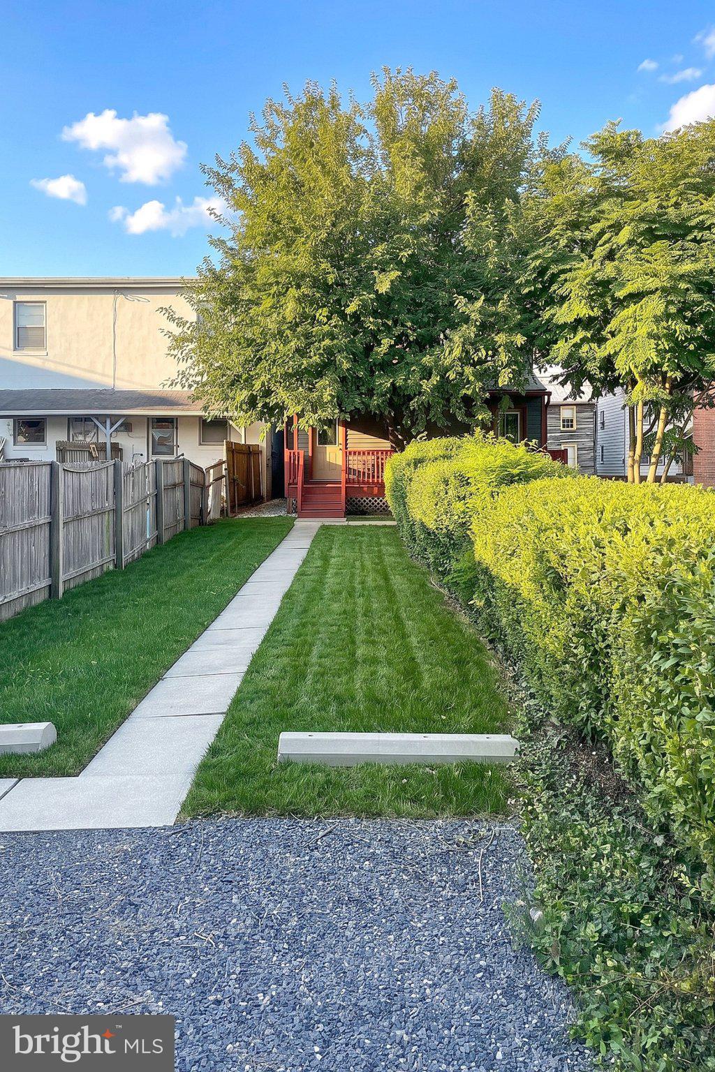 131 W MIDDLE STREET