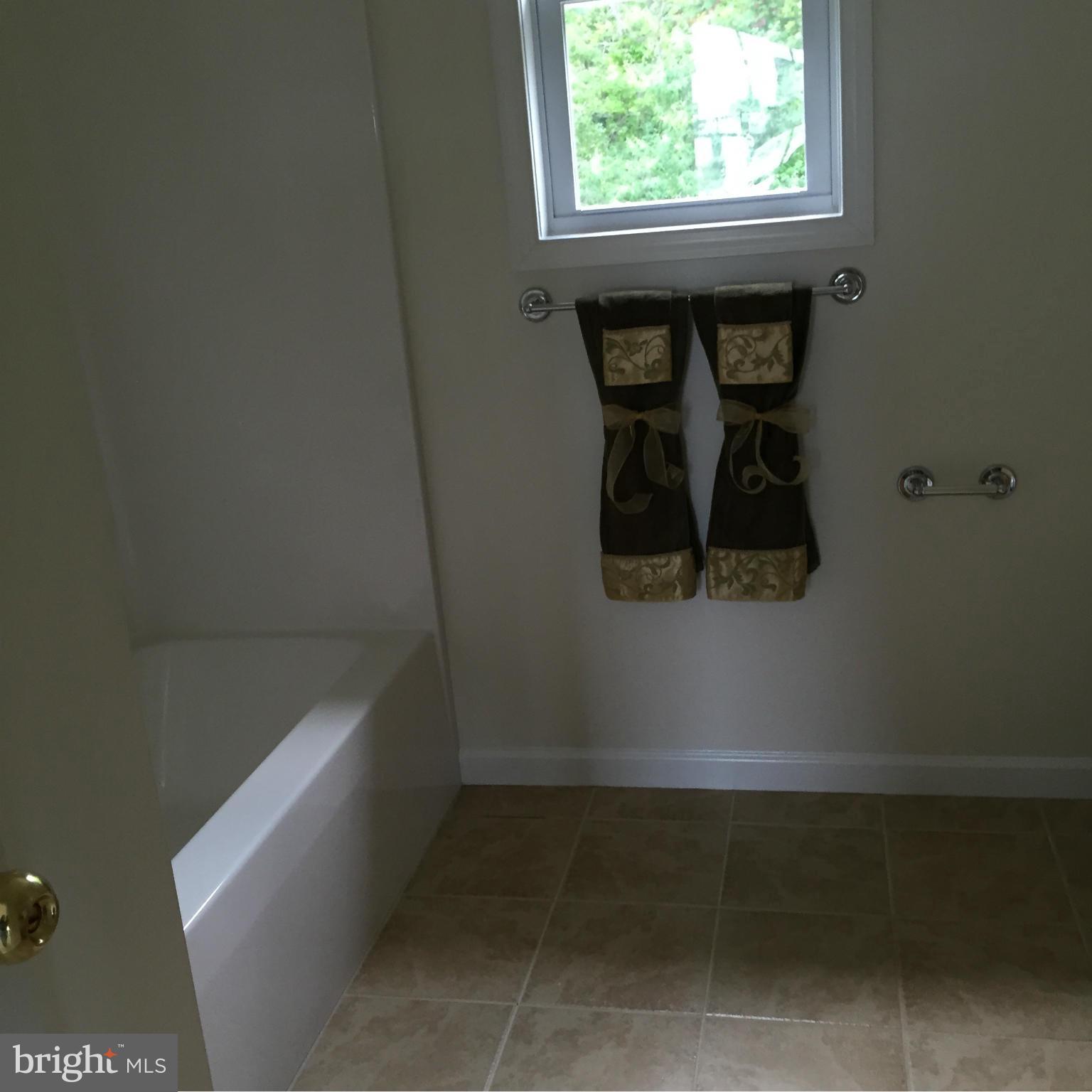 INWOOD VILLAGE - Residential