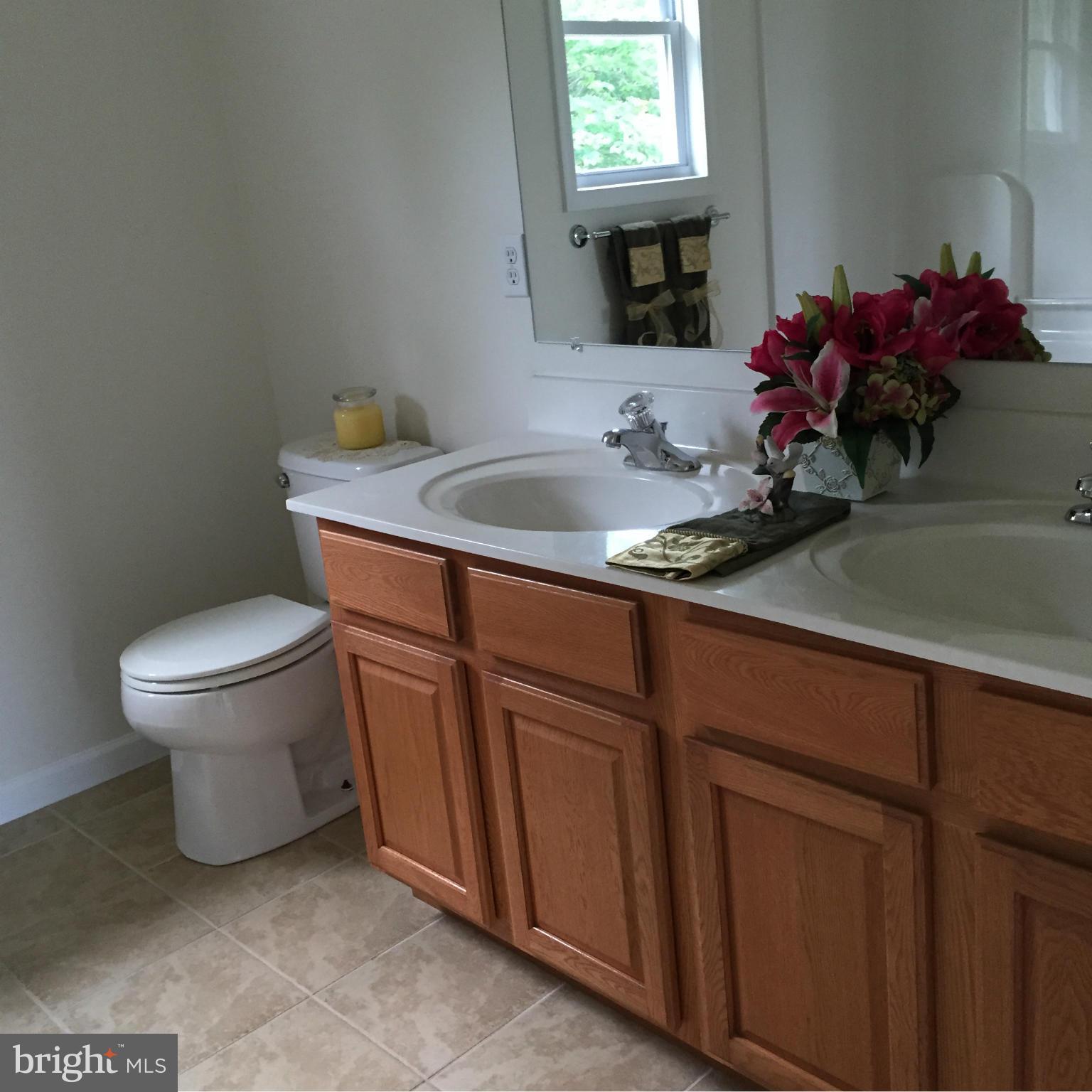 INWOOD VILLAGE - Residential