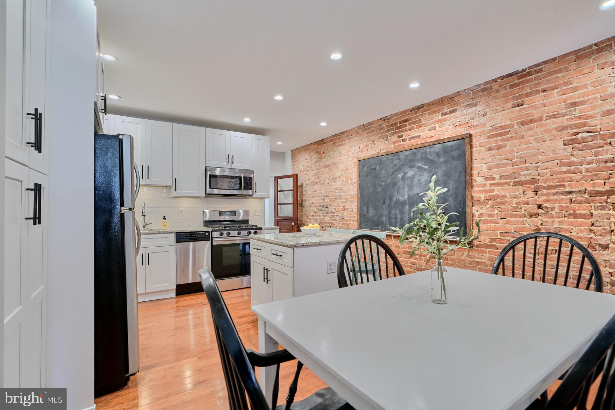 HAMPDEN HISTORIC DISTRICT - Residential