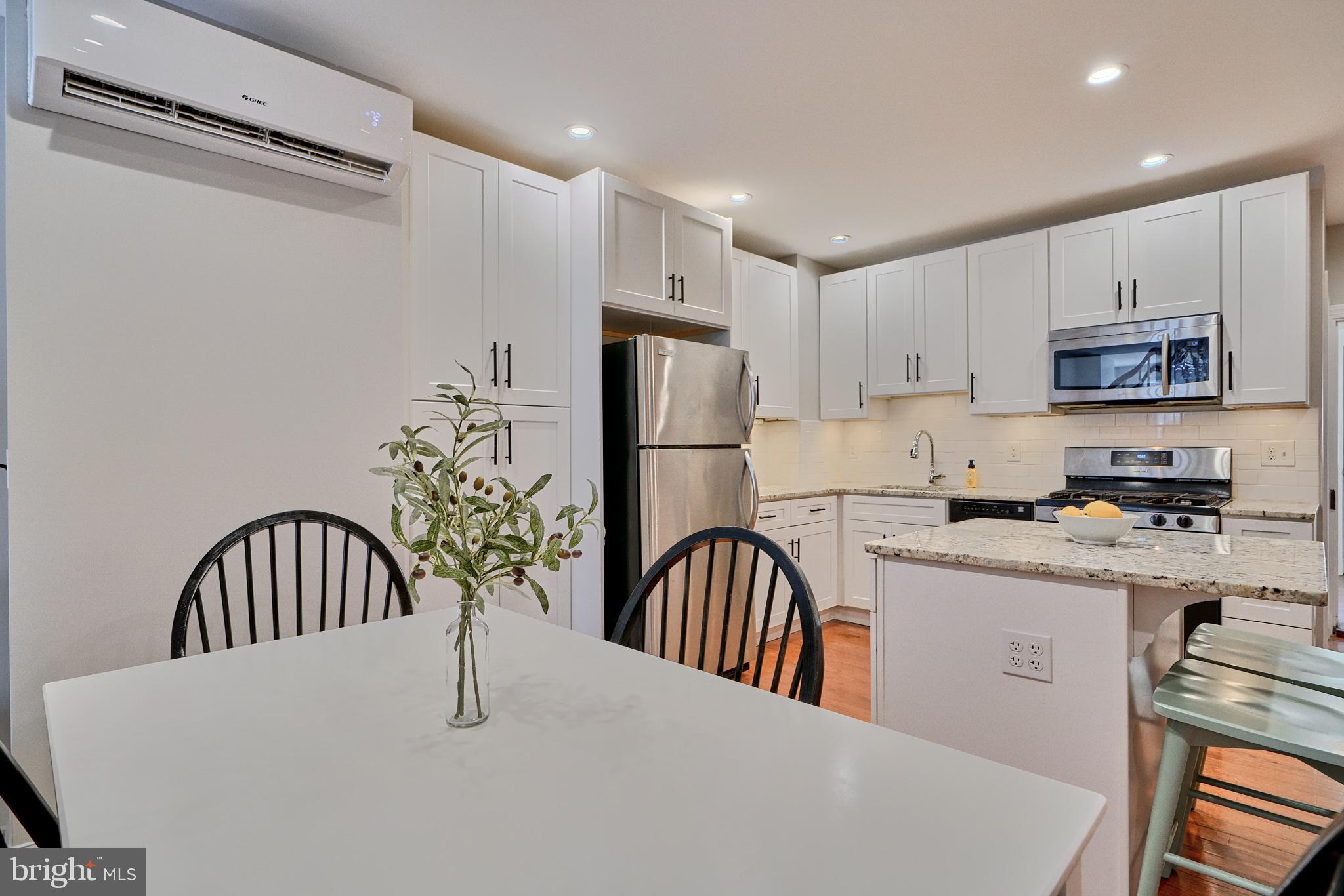 HAMPDEN HISTORIC DISTRICT - Residential