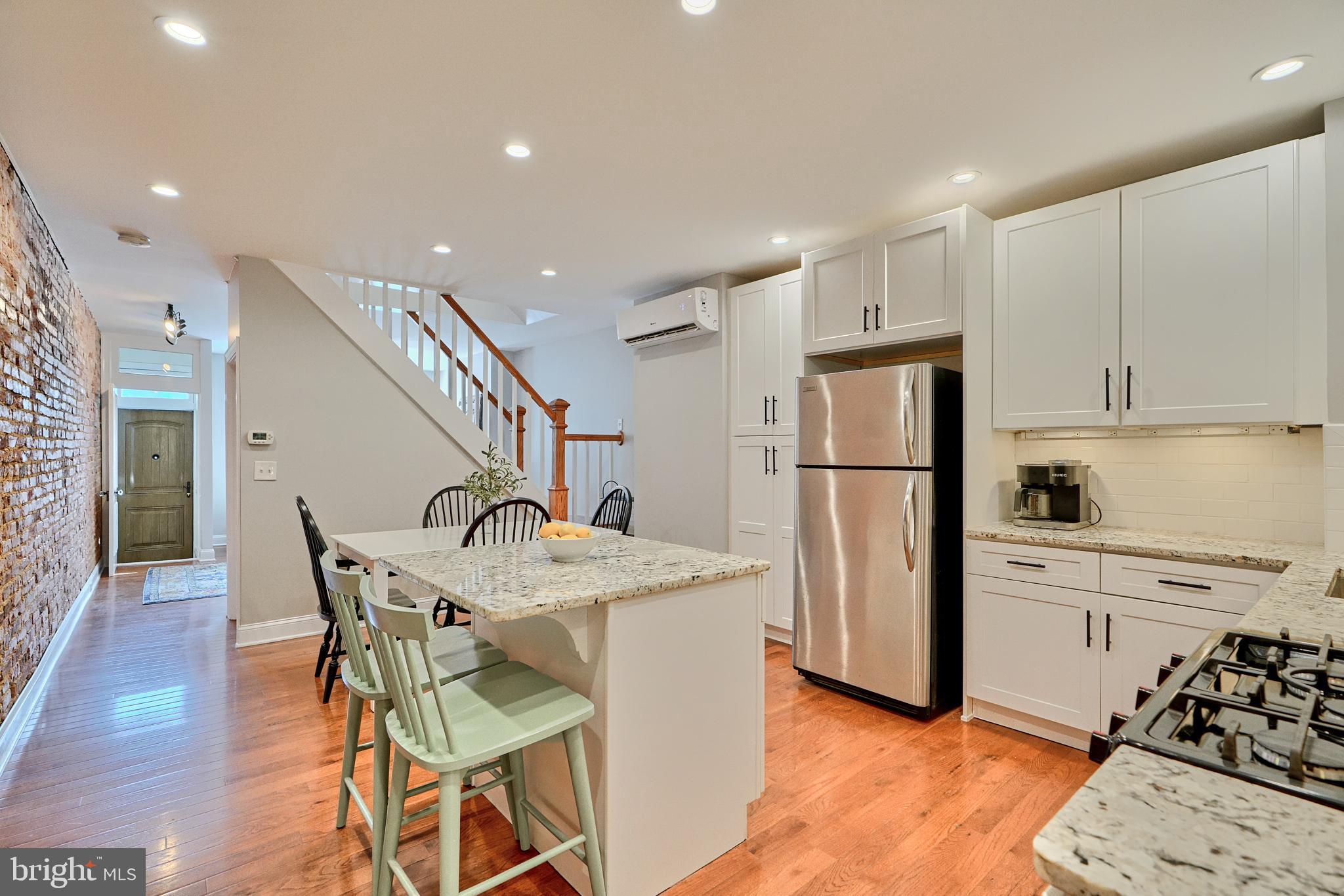 HAMPDEN HISTORIC DISTRICT - Residential