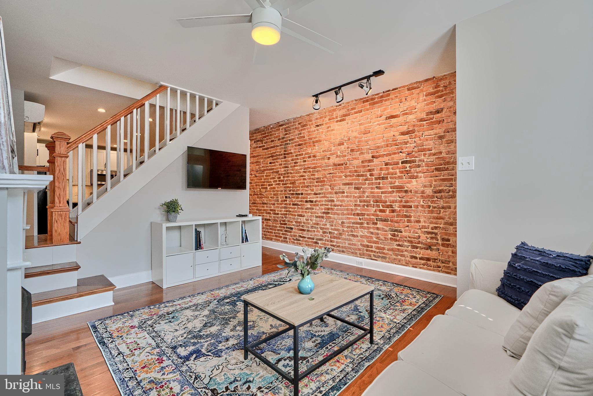 HAMPDEN HISTORIC DISTRICT - Residential