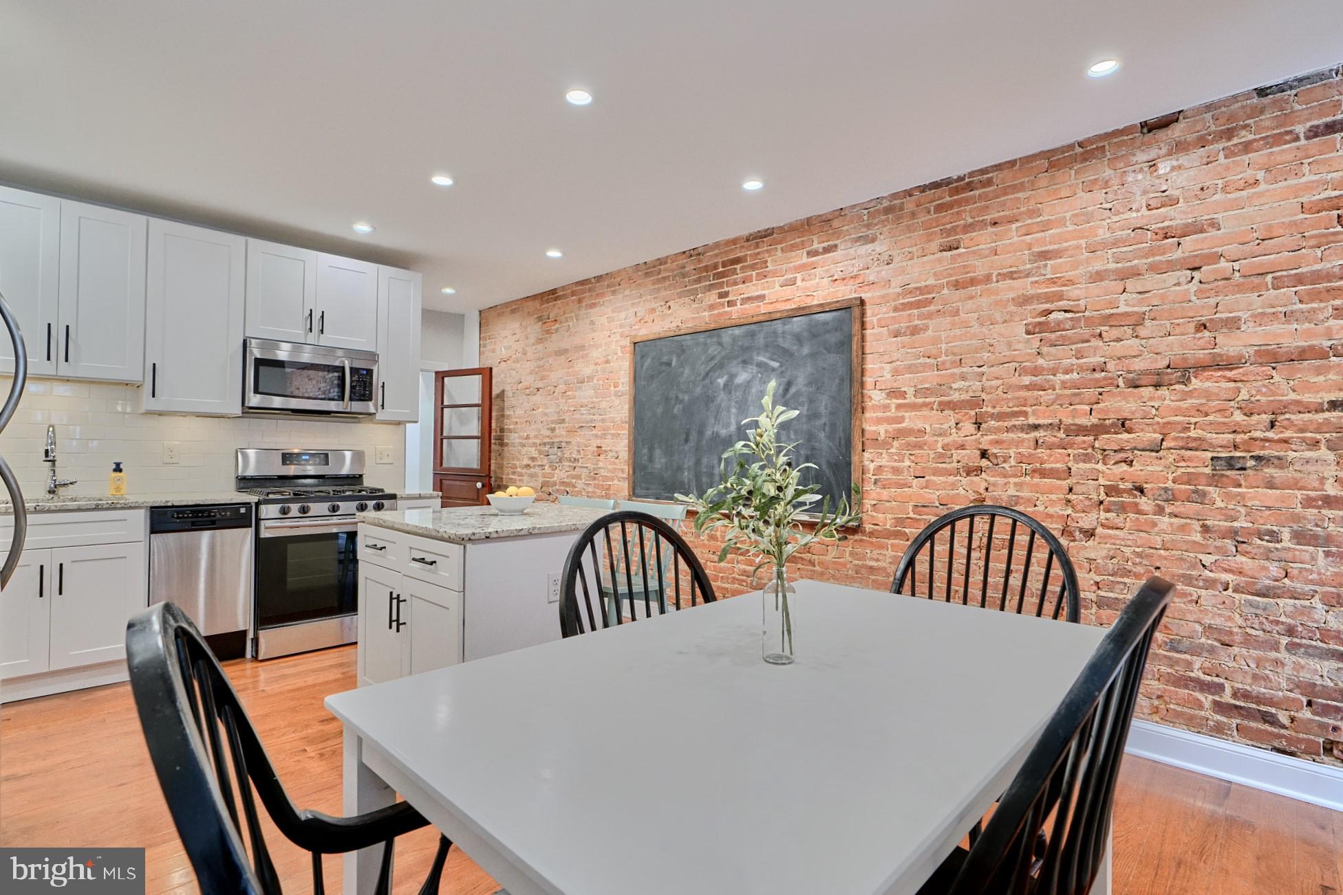 HAMPDEN HISTORIC DISTRICT - Residential