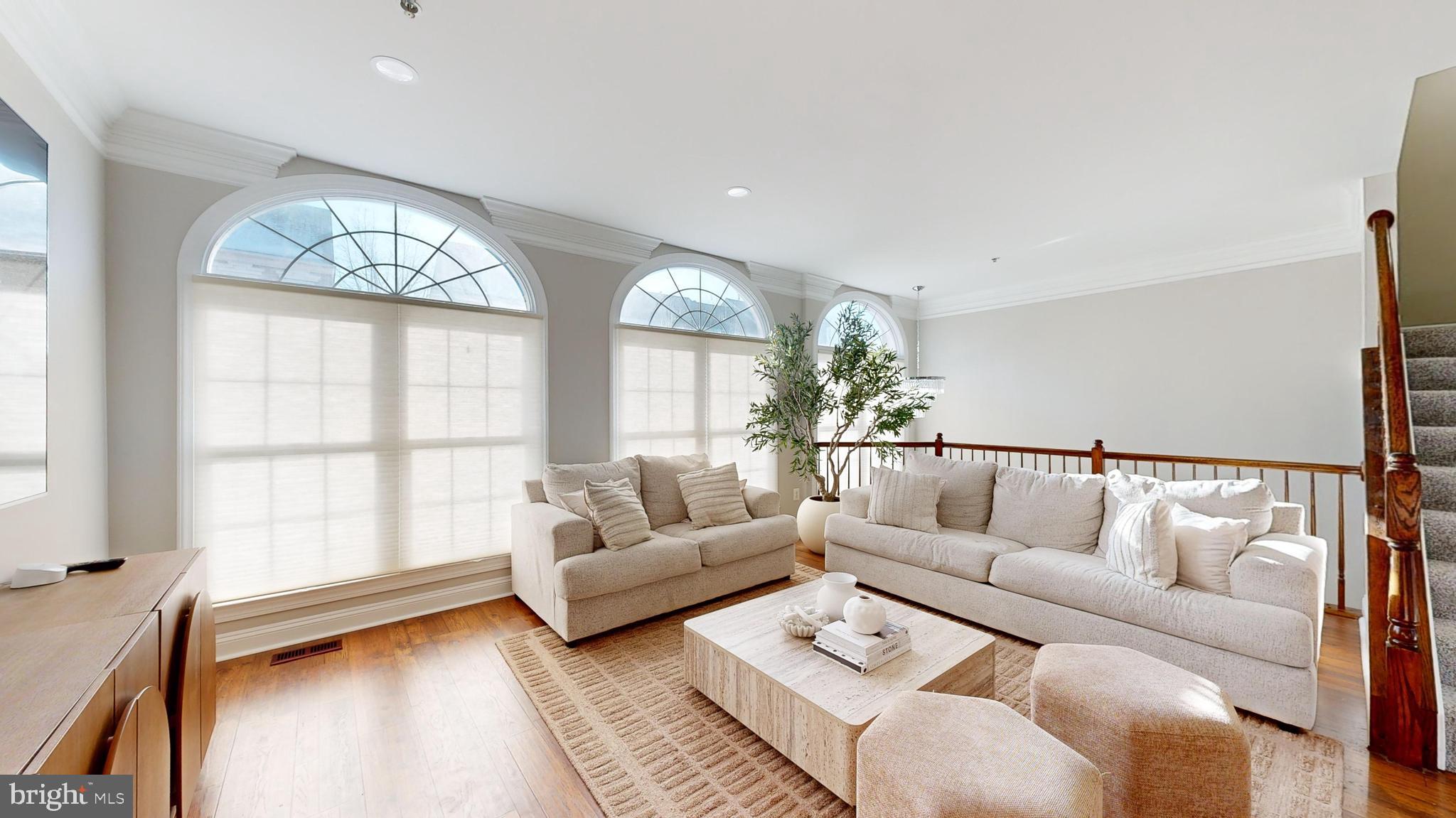 RIDGE TOP - Residential