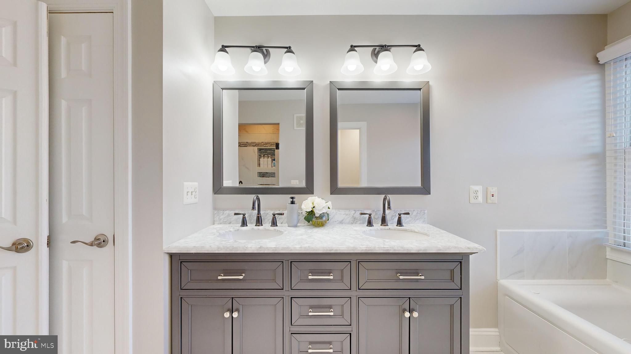 RIDGE TOP - Residential