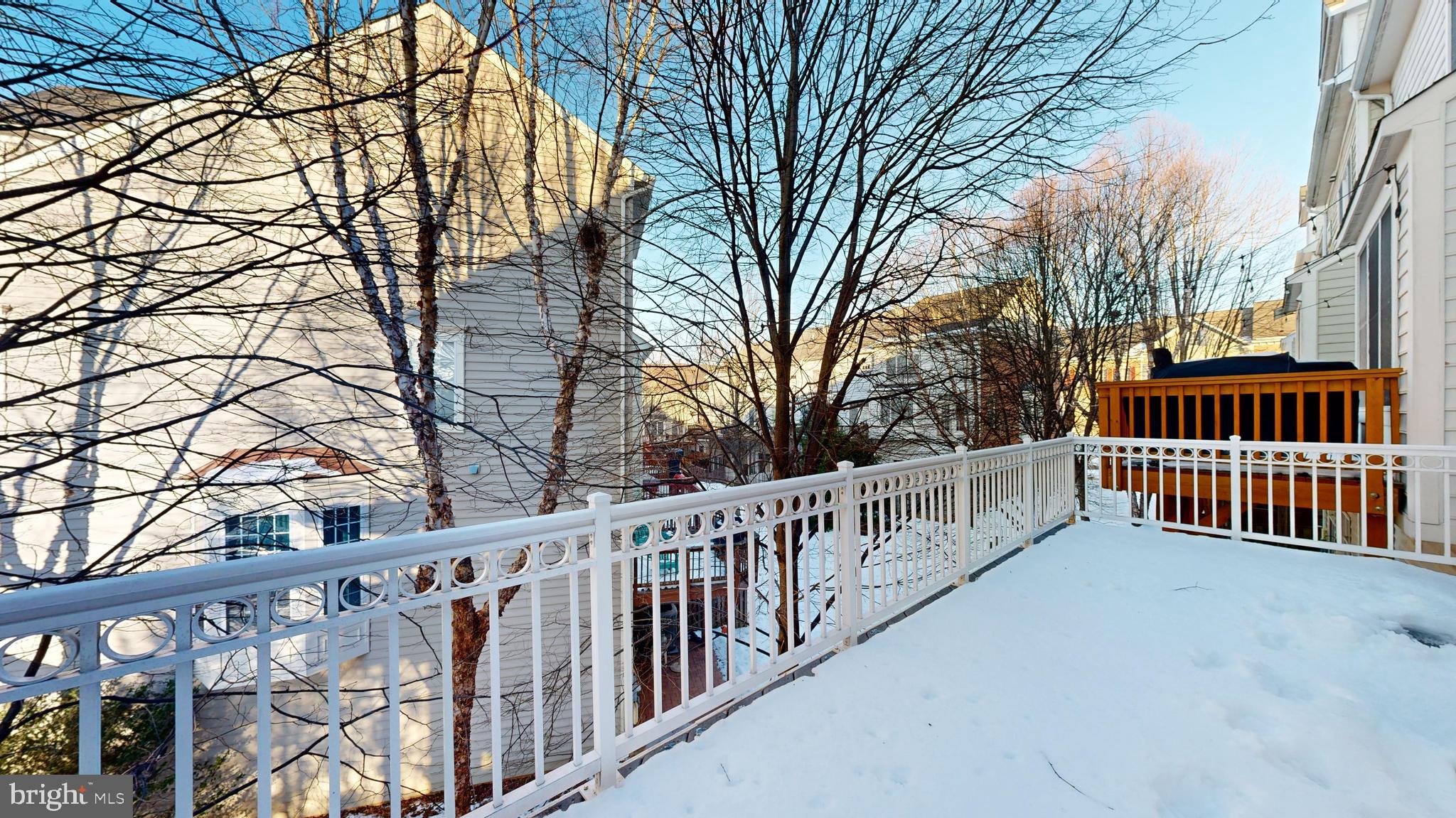 RIDGE TOP - Residential