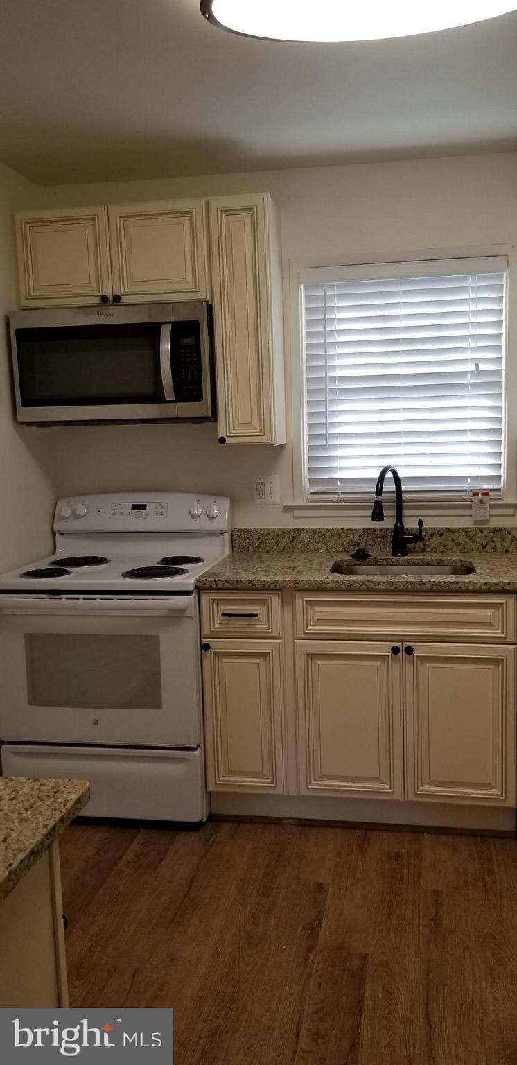 NEWINGTON STATION - Residential Lease