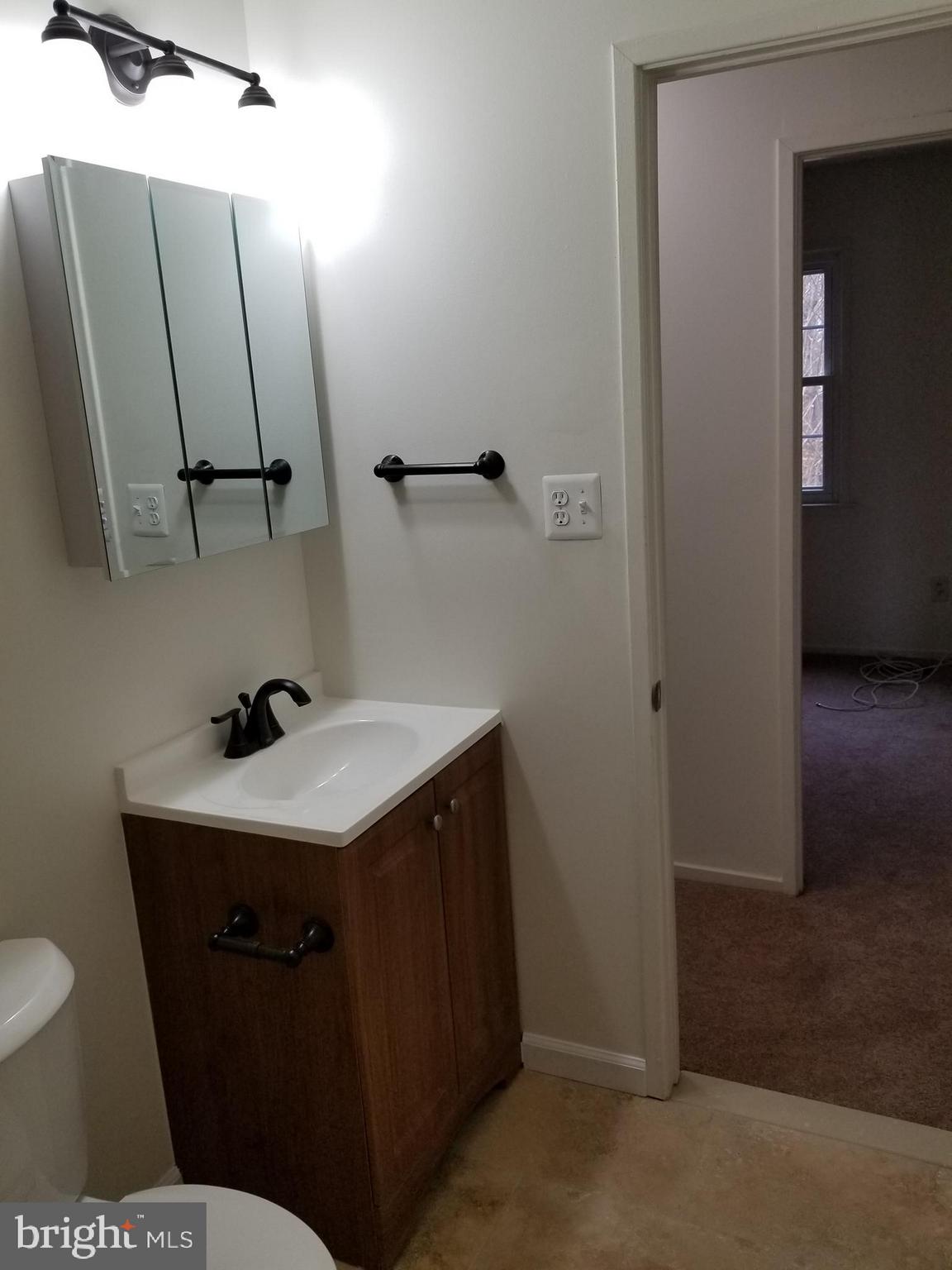 NEWINGTON STATION - Residential Lease