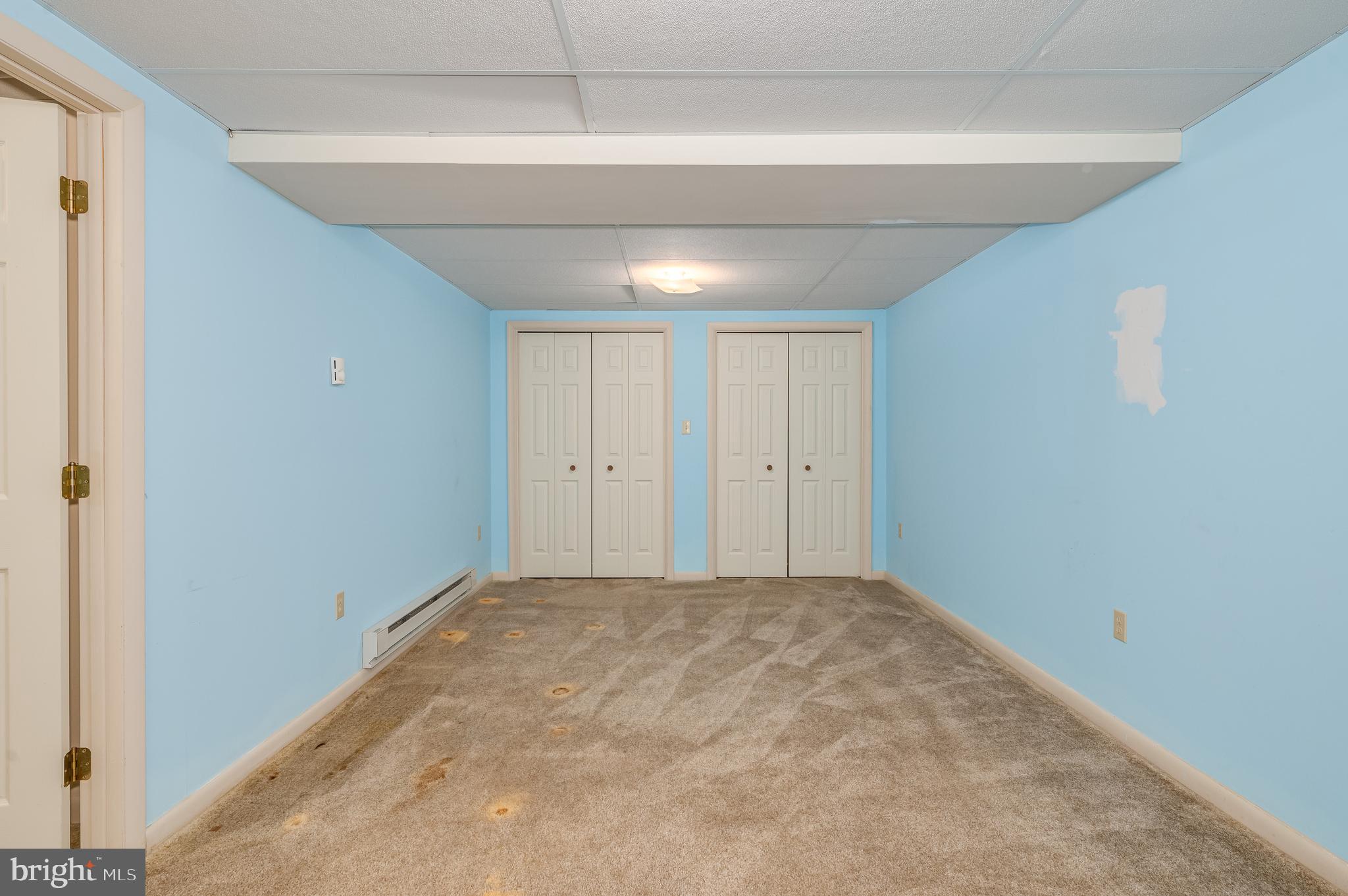 WHISPERING PINES - Residential