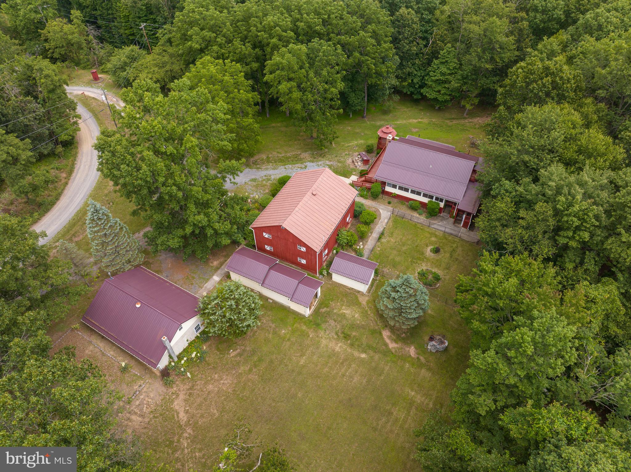 WHISPERING PINES - Residential